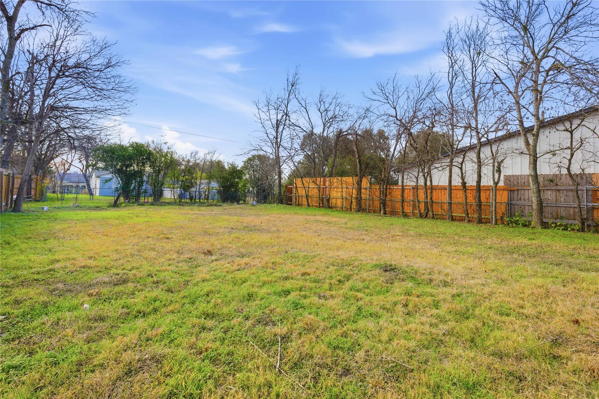 1725 Prather St, Taylor, TX 76574