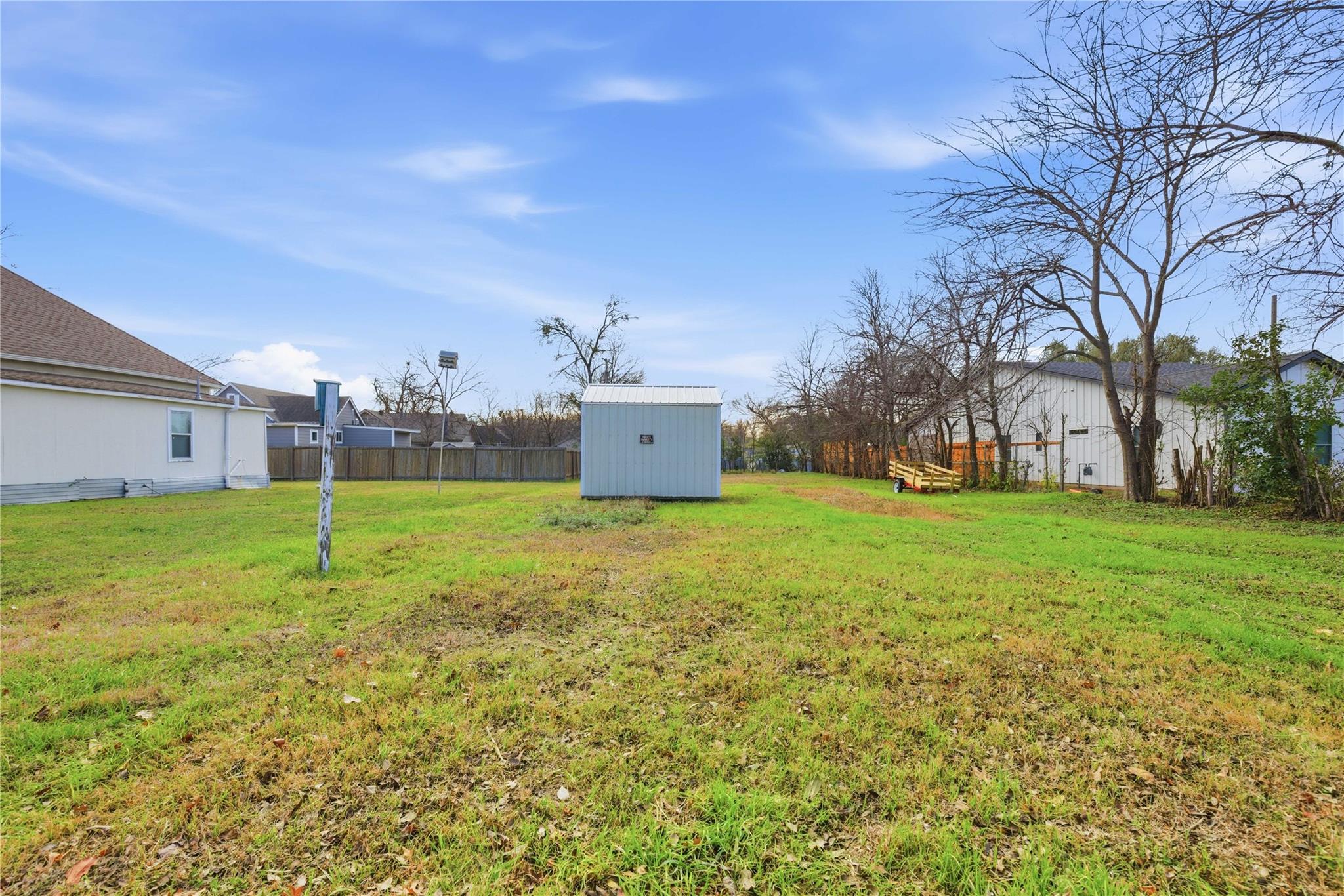 1725 Prather St, Taylor, TX 76574