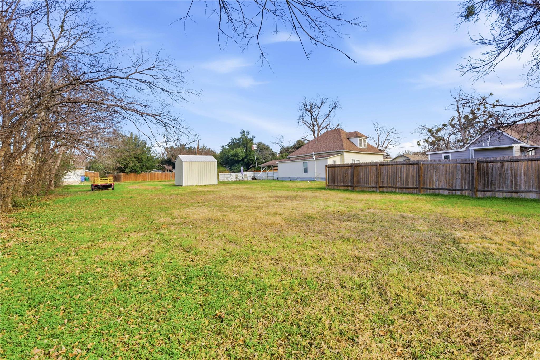 1725 Prather St, Taylor, TX 76574