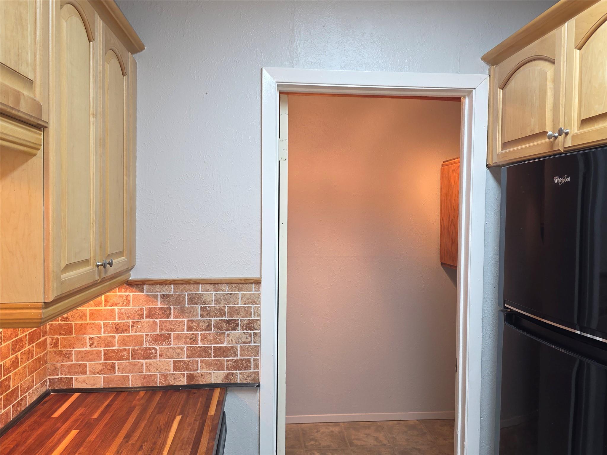 1108 Green Downs Dr, Round Rock, TX 78664