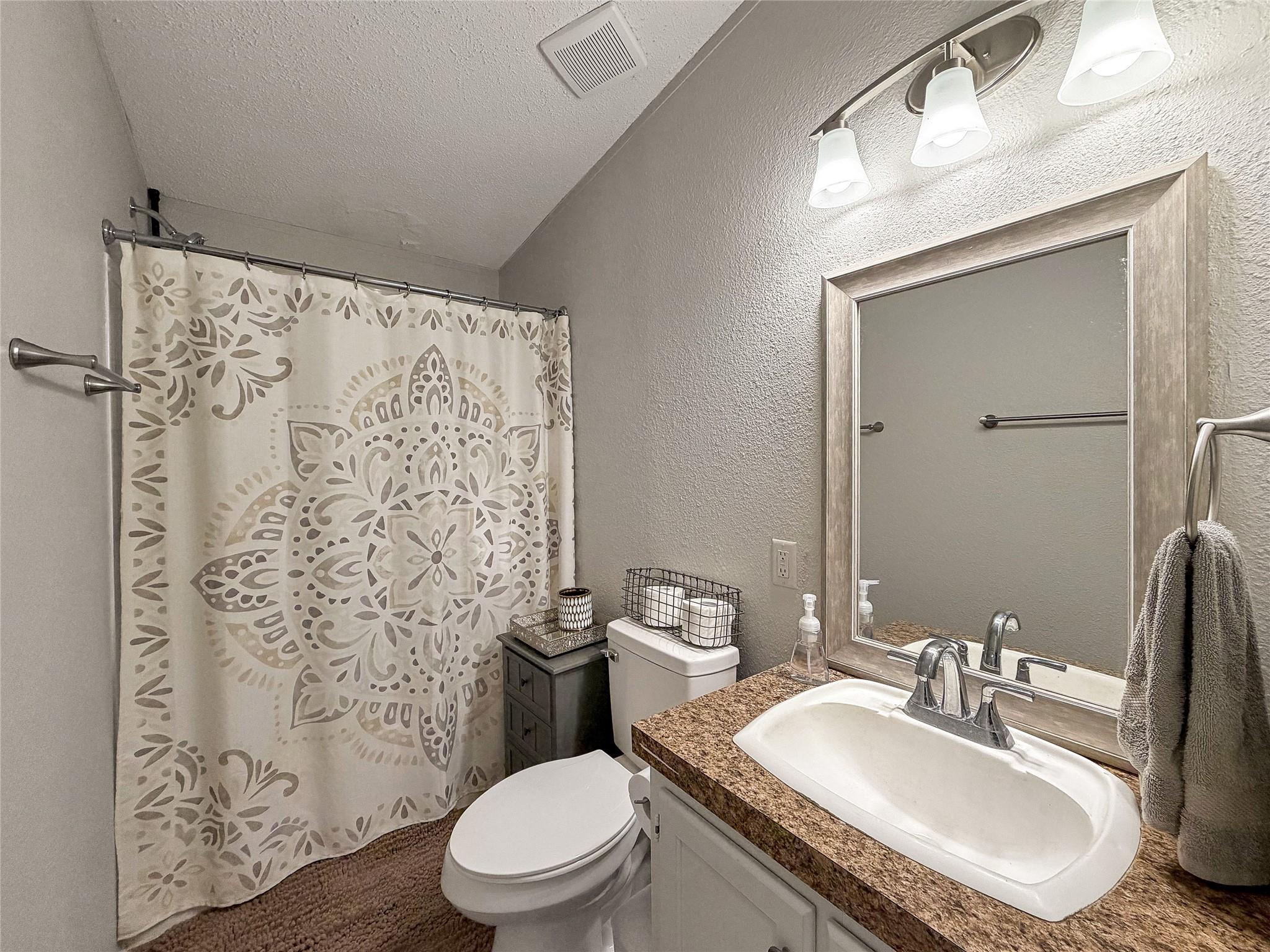 7662 Jessica Ln, Spring Branch, TX 78070