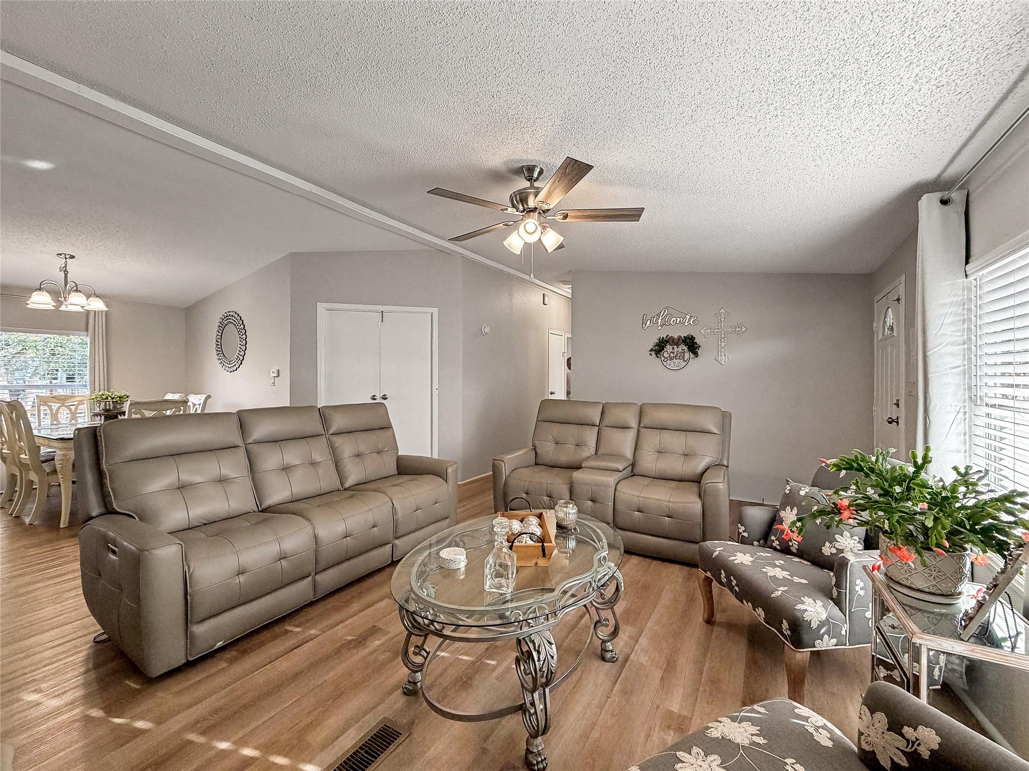 7662 Jessica Ln, Spring Branch, TX 78070