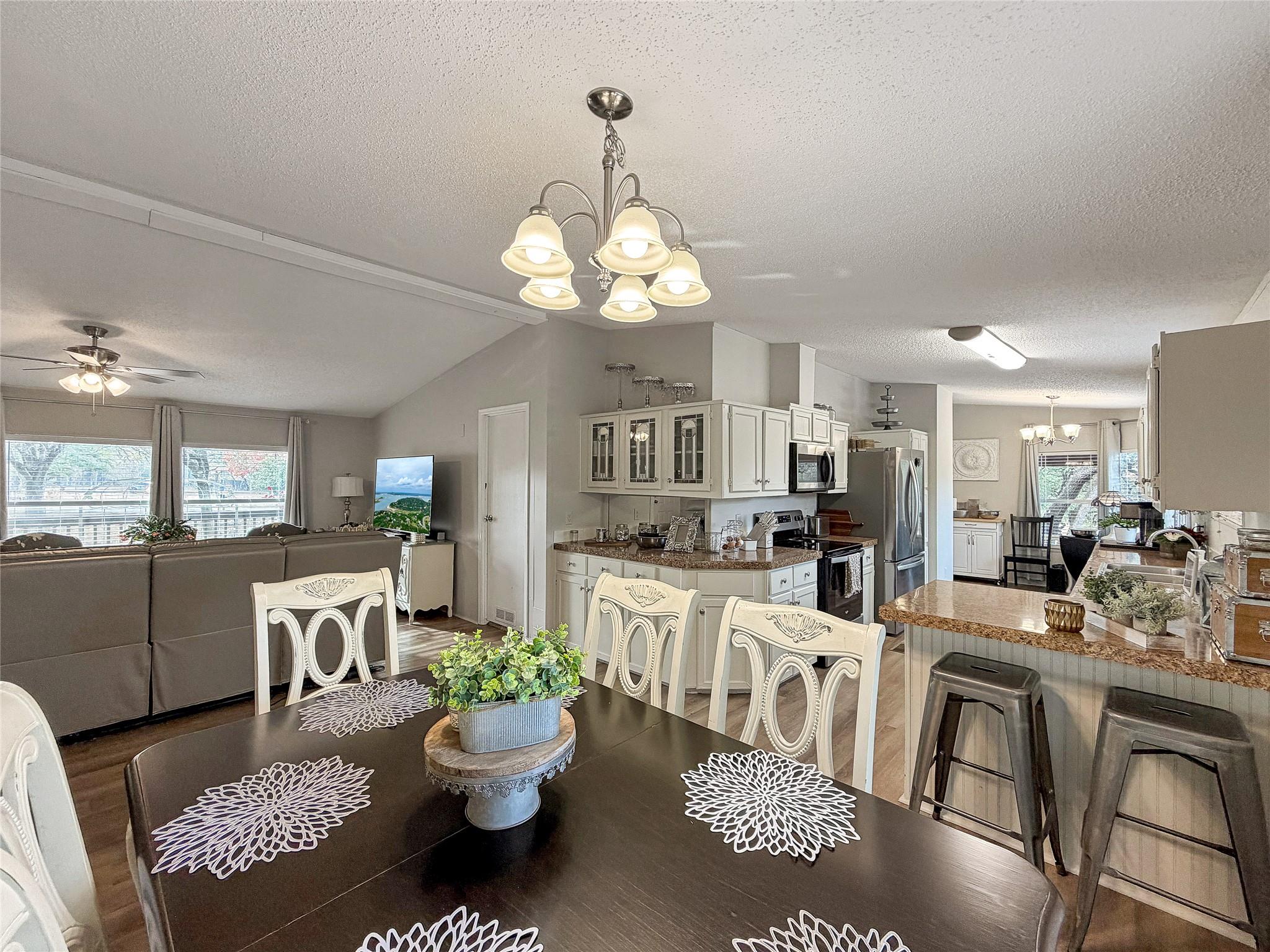 7662 Jessica Ln, Spring Branch, TX 78070