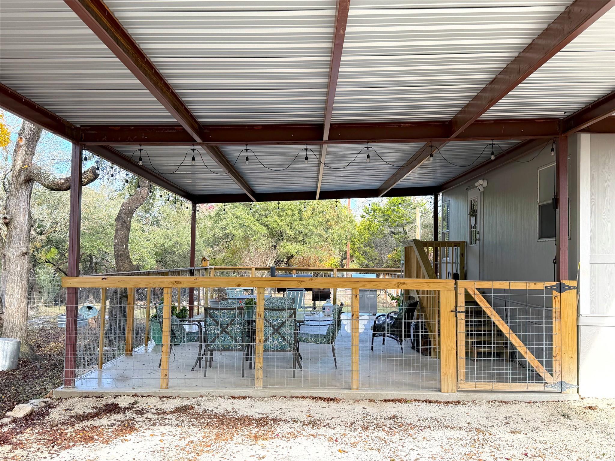 7662 Jessica Ln, Spring Branch, TX 78070