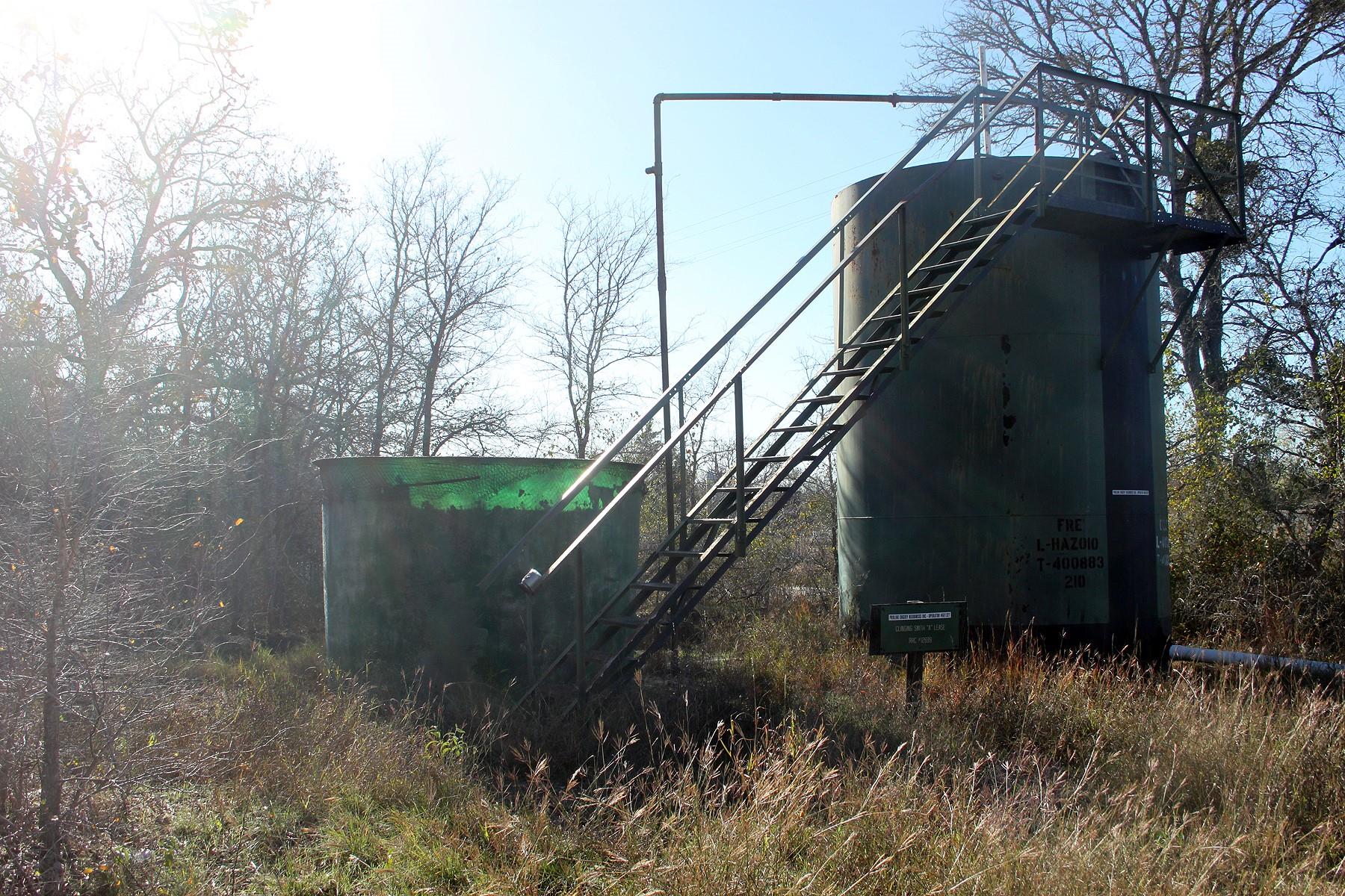 100 Track Road Highway, Dale, TX 78616