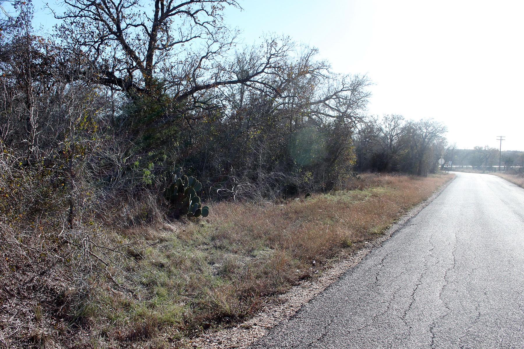 100 Track Road Highway, Dale, TX 78616