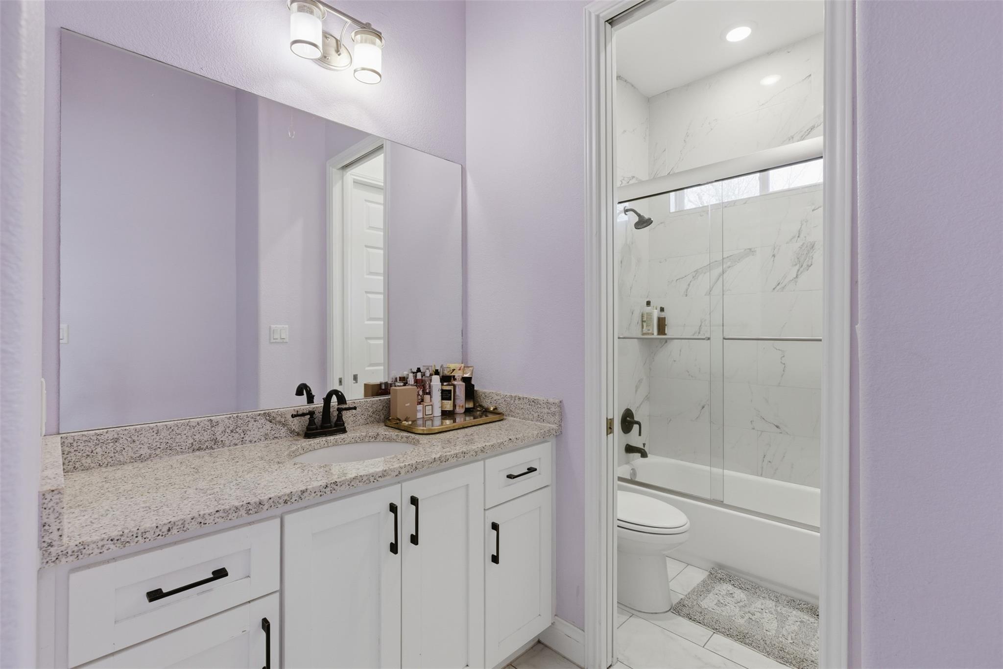 1905 S College St, Georgetown, TX 78626