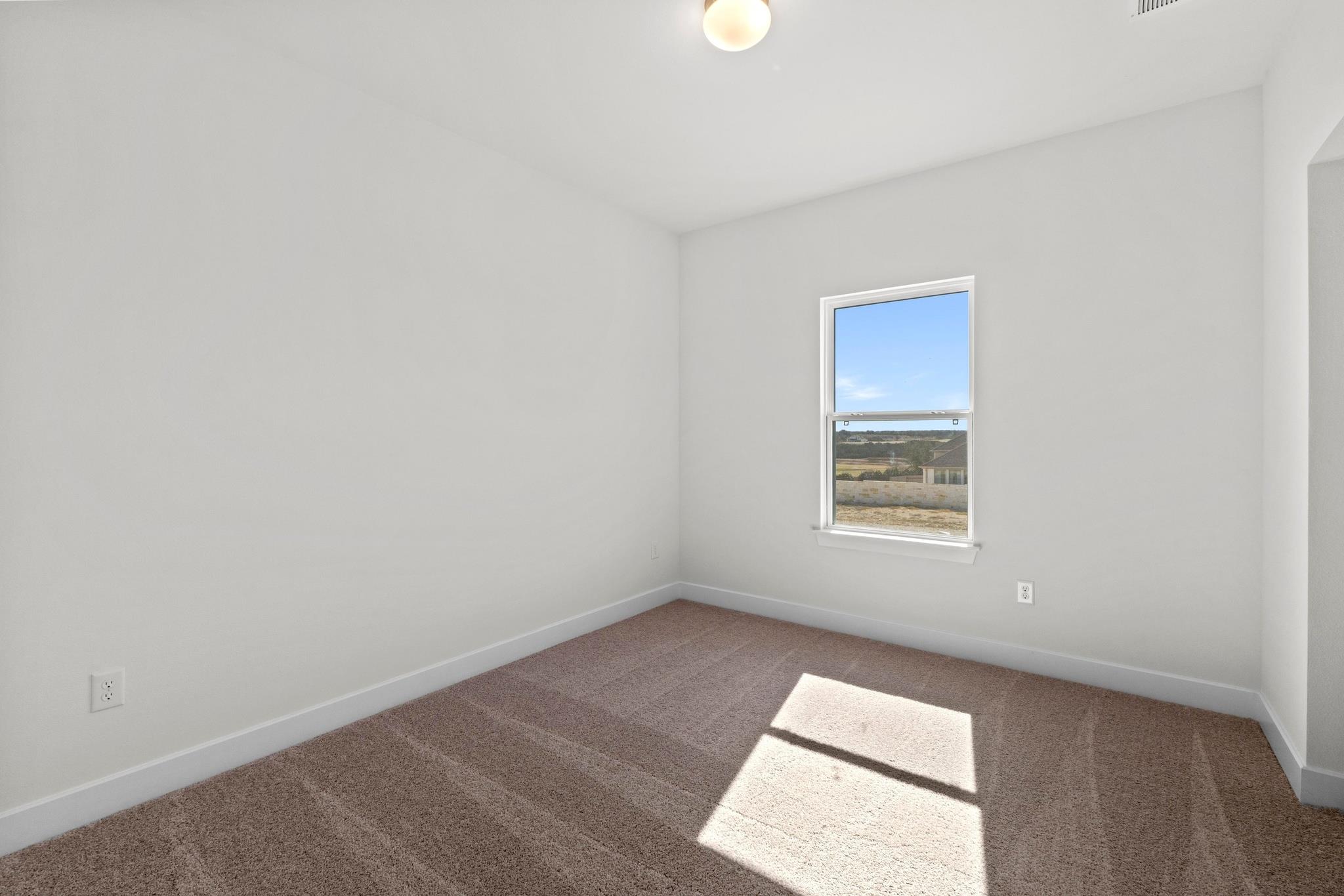 240 Sheepdog Dr, Liberty Hill, TX 78642