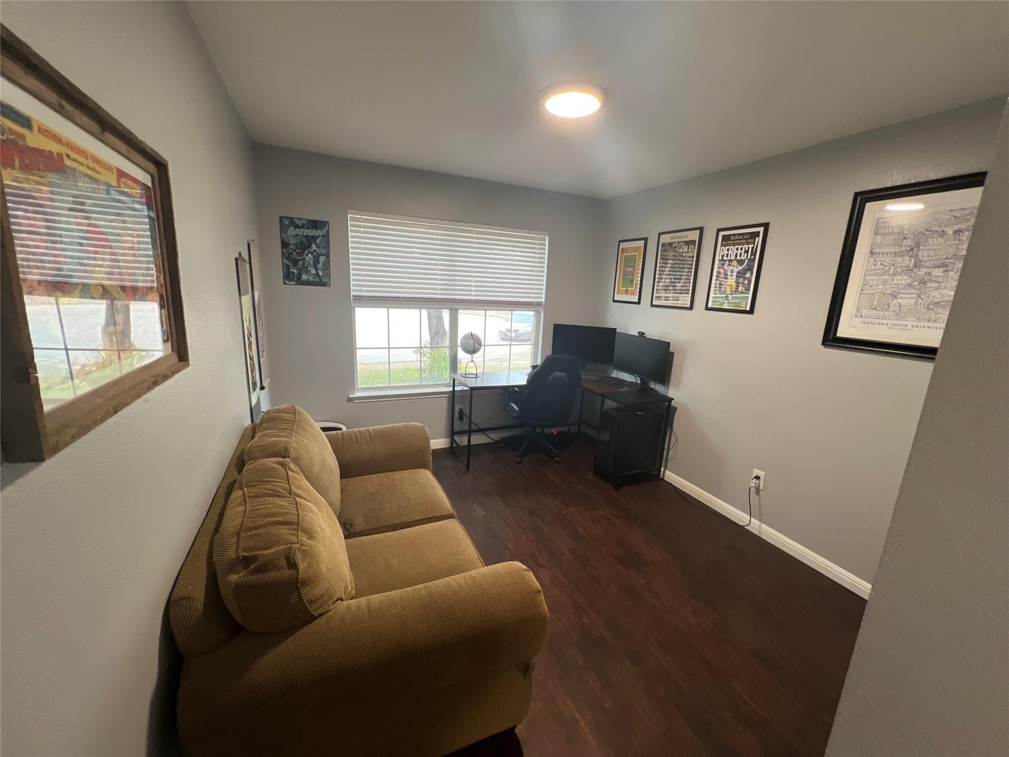 2100 Boyer Dr, Taylor, TX 76574