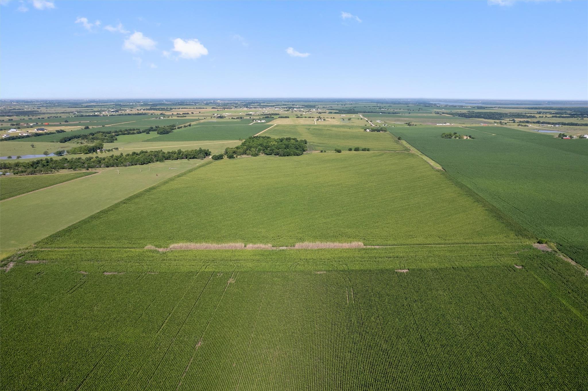 1701 County Road 424, Taylor, TX 76574