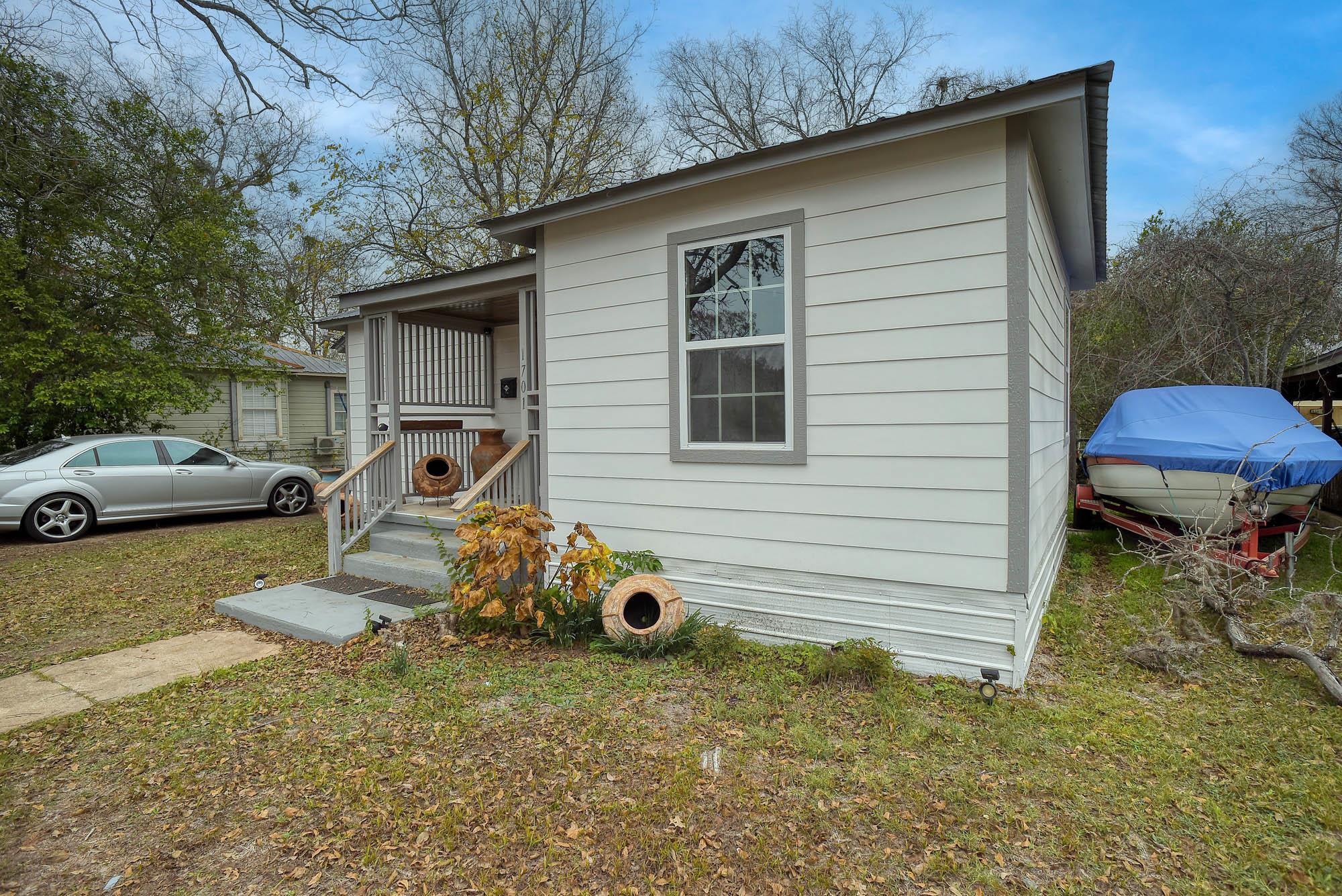 1701 Garfield St, Bastrop, TX 78602