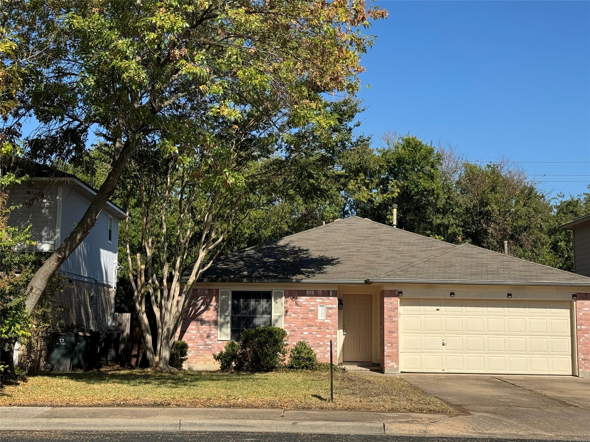 9700 Copper Creek Dr, Austin, TX 78729