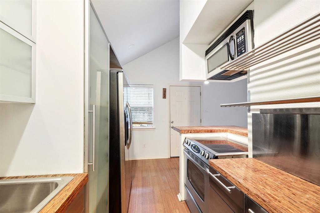 1110 W 22nd St # 8, Austin, TX 78705