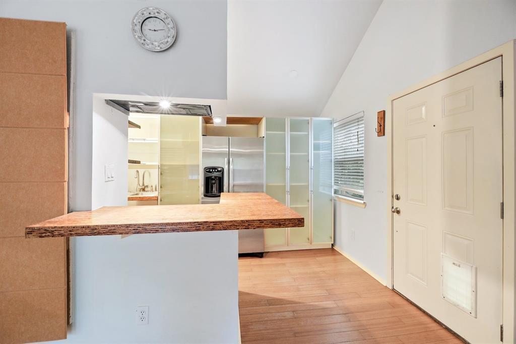 1110 W 22nd St # 8, Austin, TX 78705