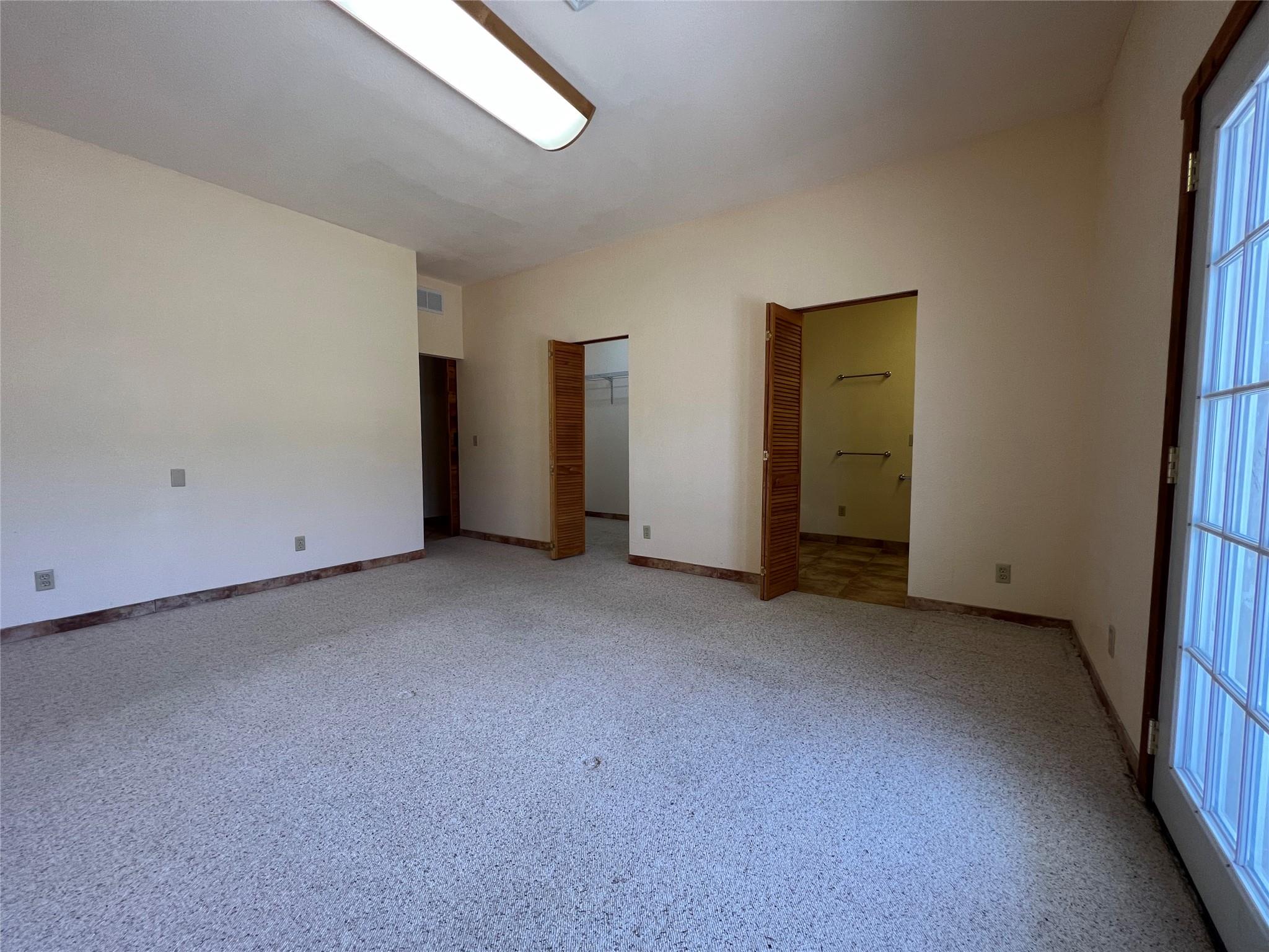 333 County Road 497, Taylor, TX 76574