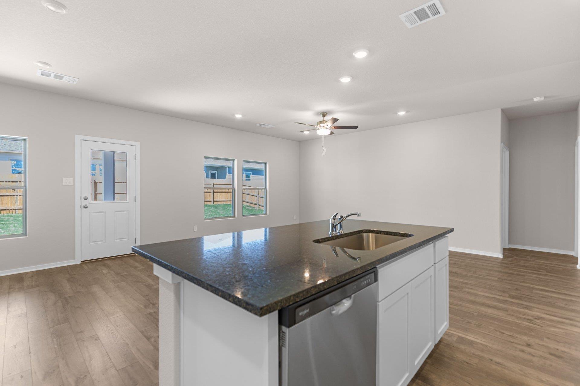 173 Sleep Hollow, Jarrell, TX 76537