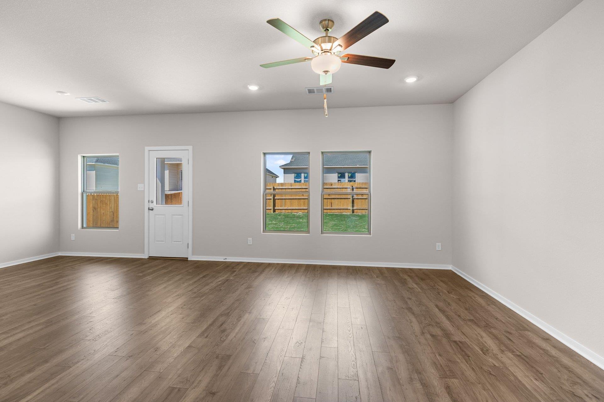 173 Sleep Hollow, Jarrell, TX 76537