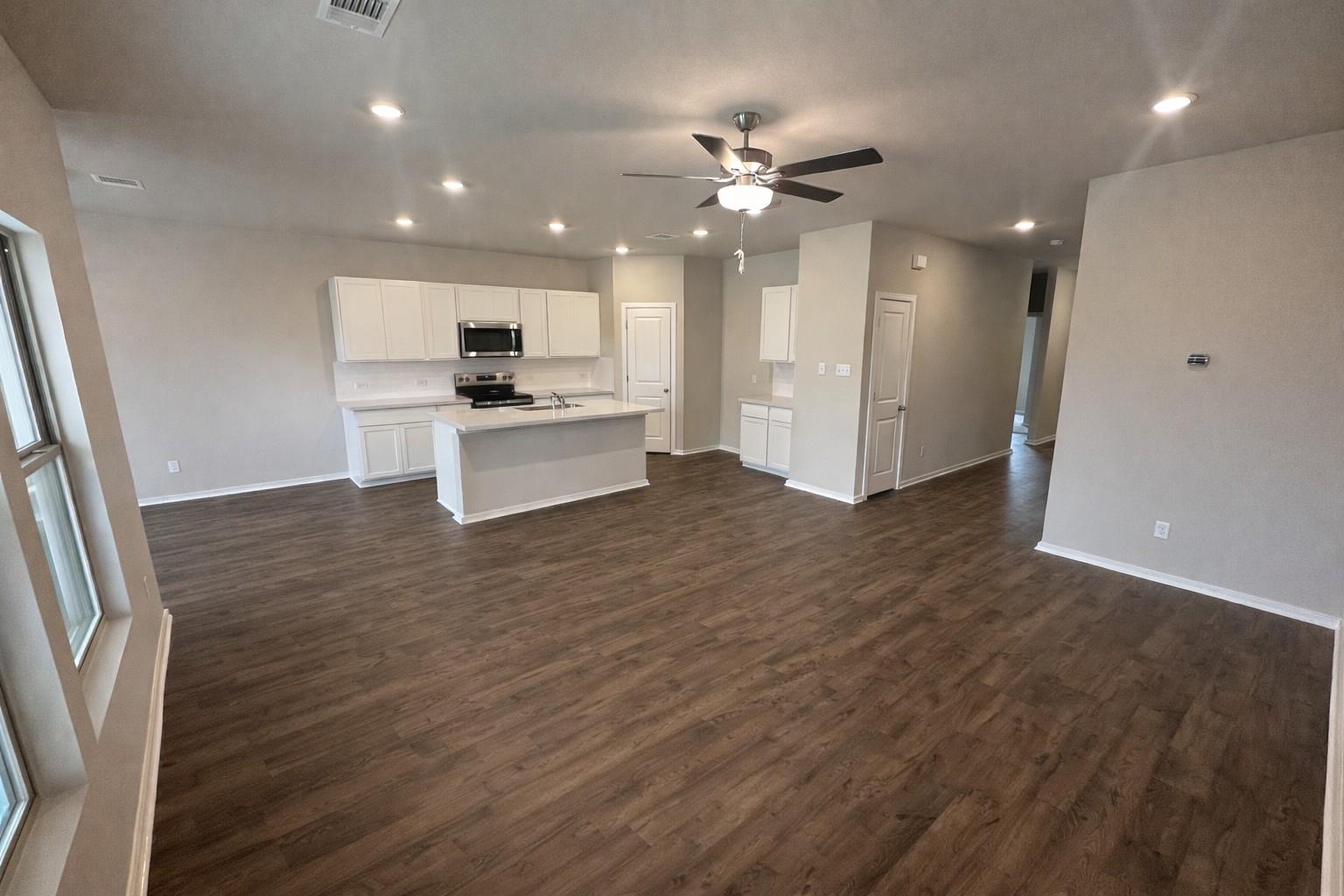 181 Sleep Hollow, Jarrell, TX 76537