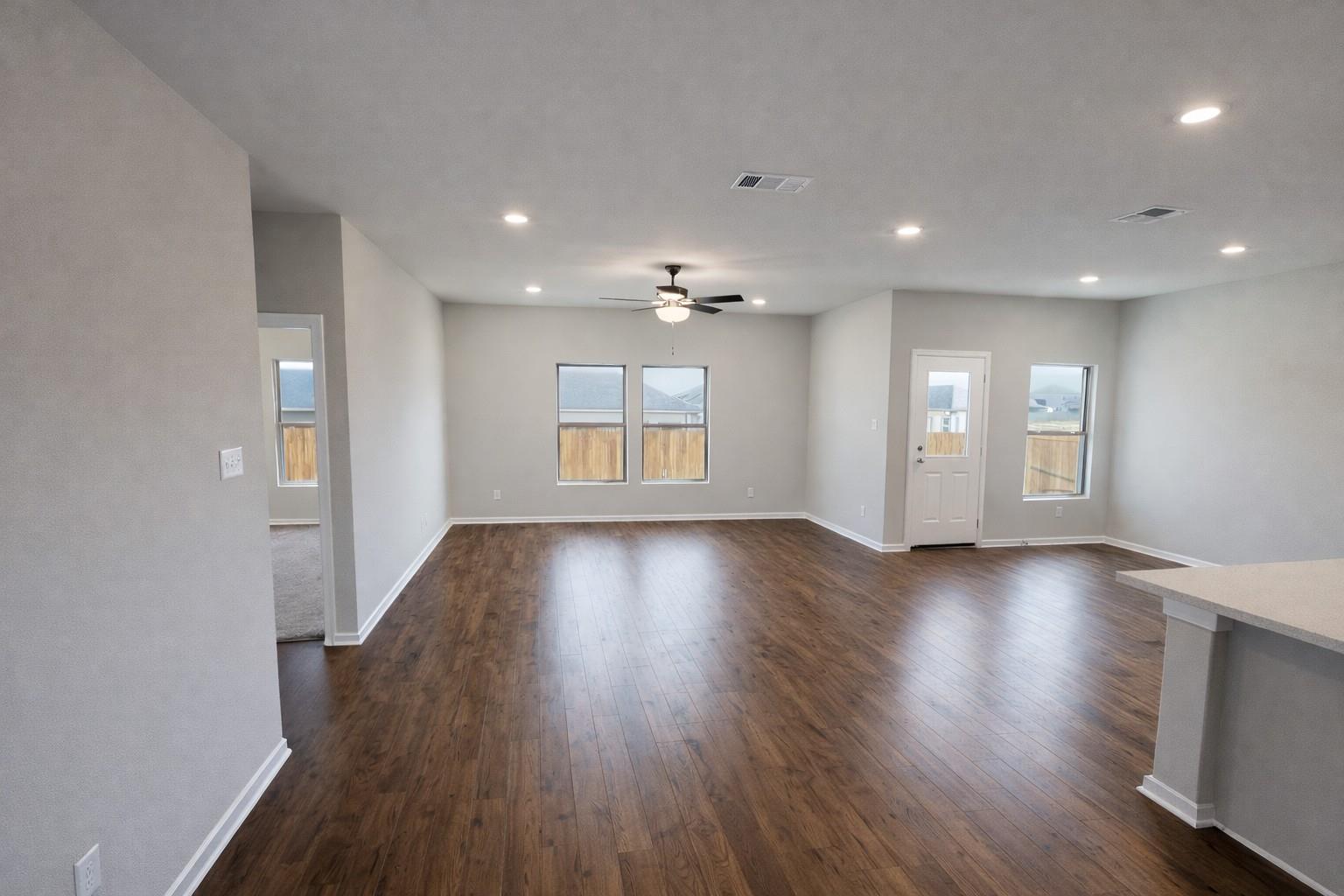 176 Wind Hill, Jarrell, TX 76537