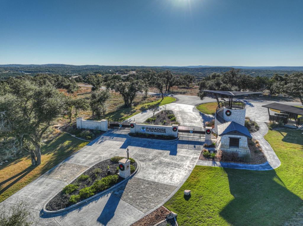 1736 Demi John Bend Rd, Canyon Lake, TX 78133