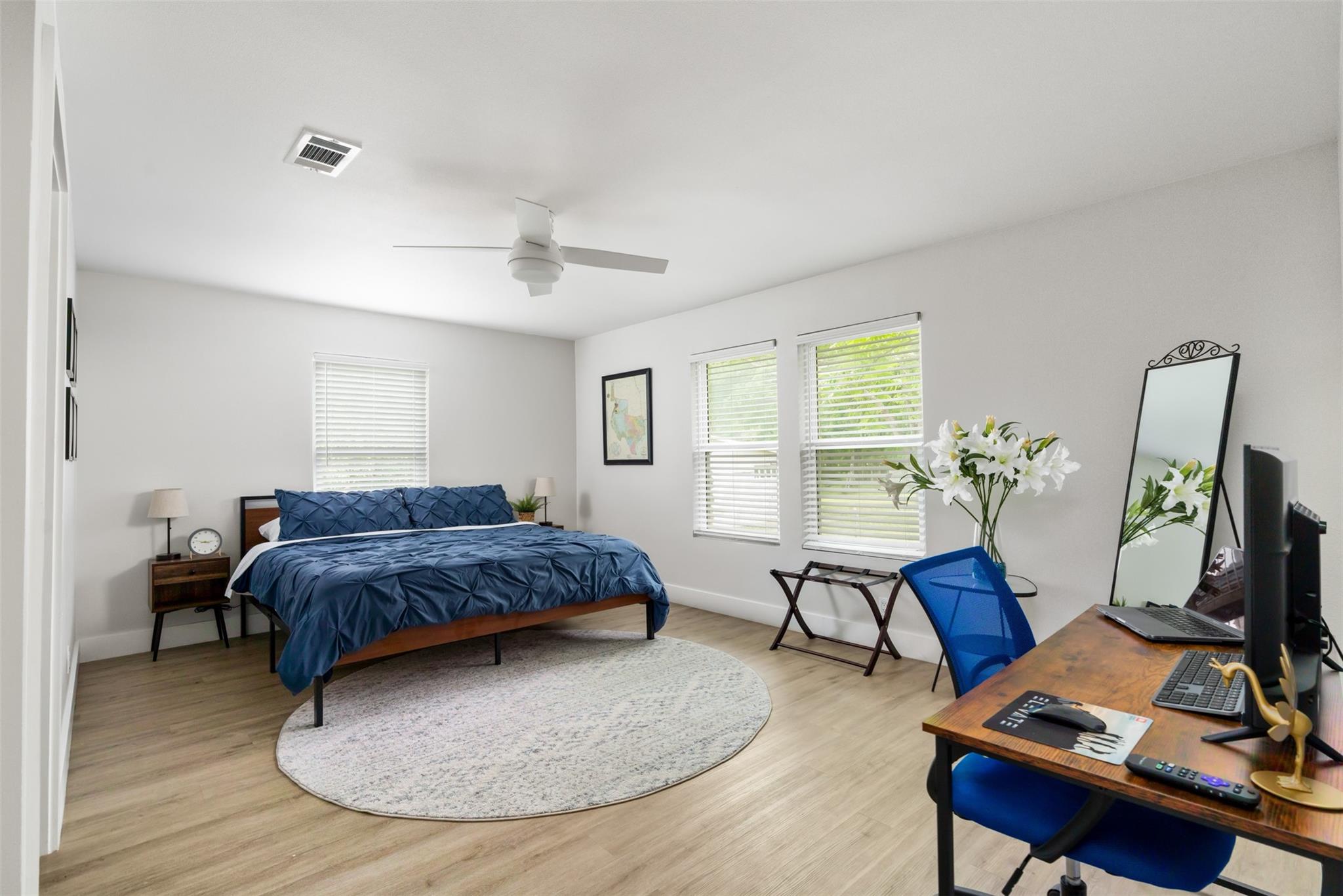 11807 Oakwood Dr, Austin, TX 78753