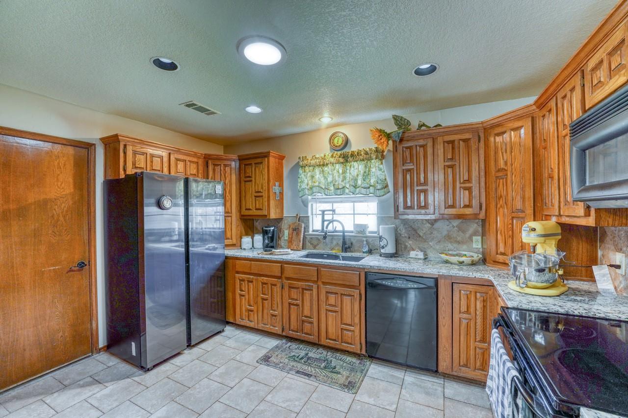 603 Sun Ray, Horseshoe Bay, TX 78657