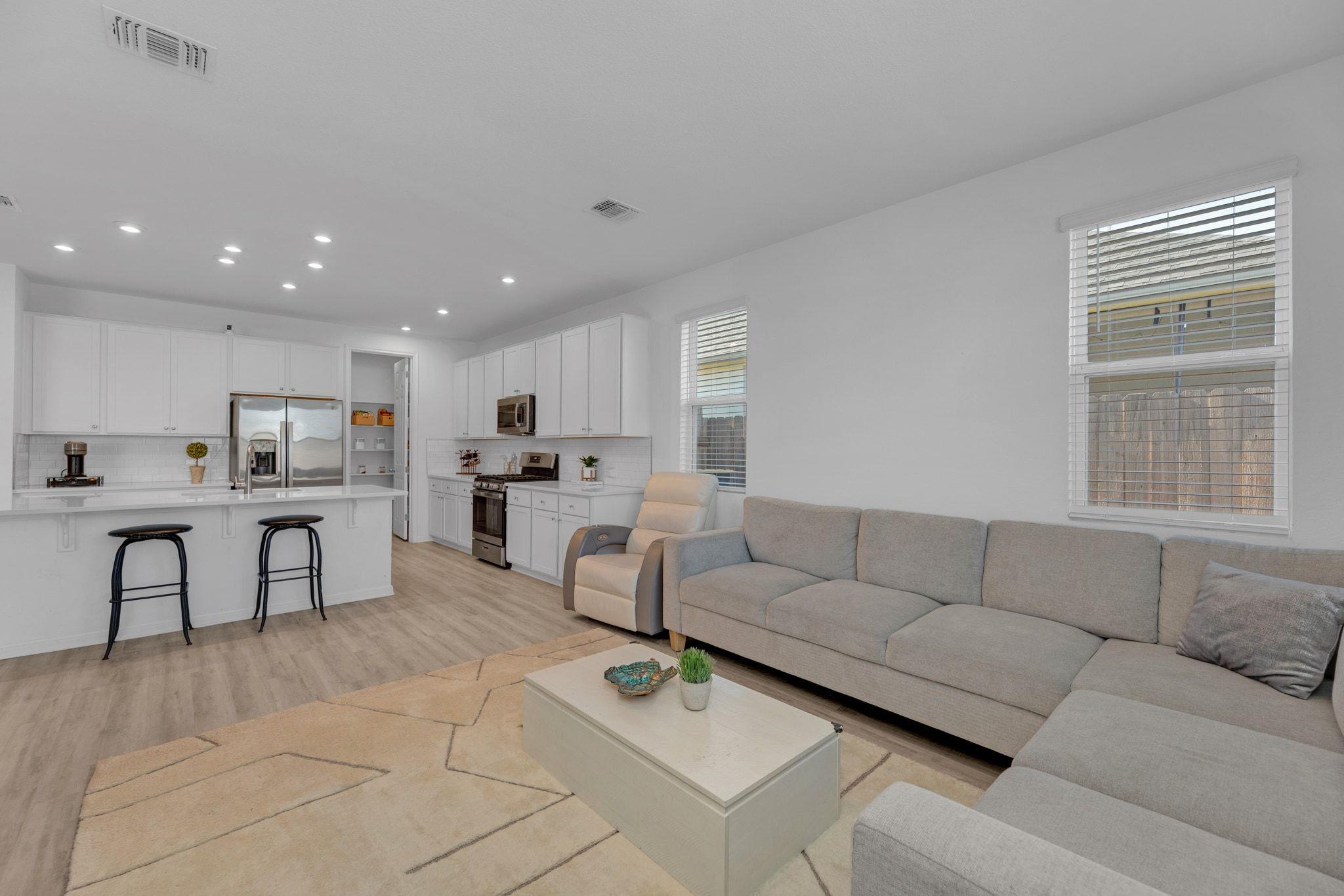 20704 John Gill Dr, Manor, TX 78653