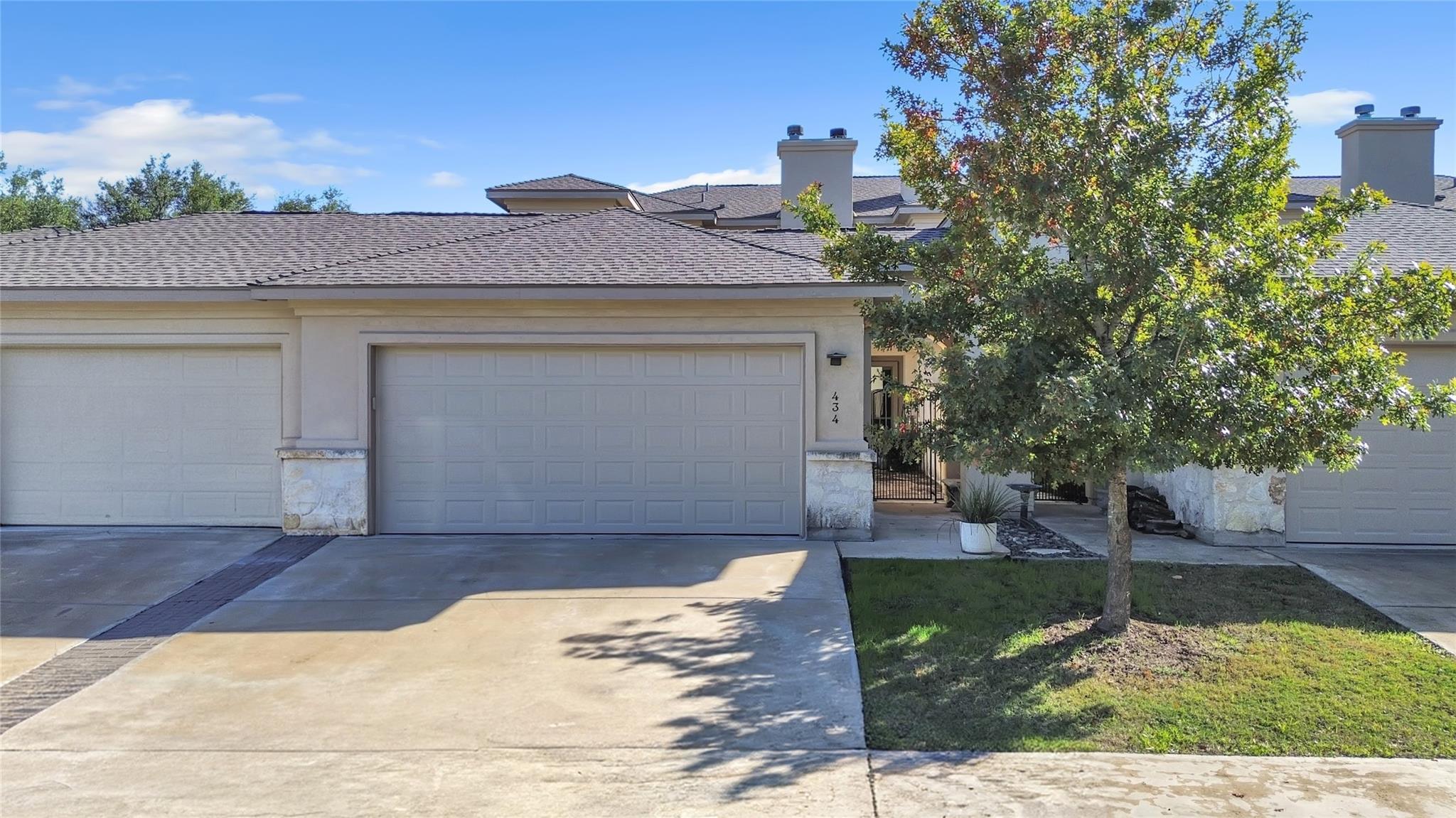 434 Stagecoach Trl, San Marcos, TX 78666