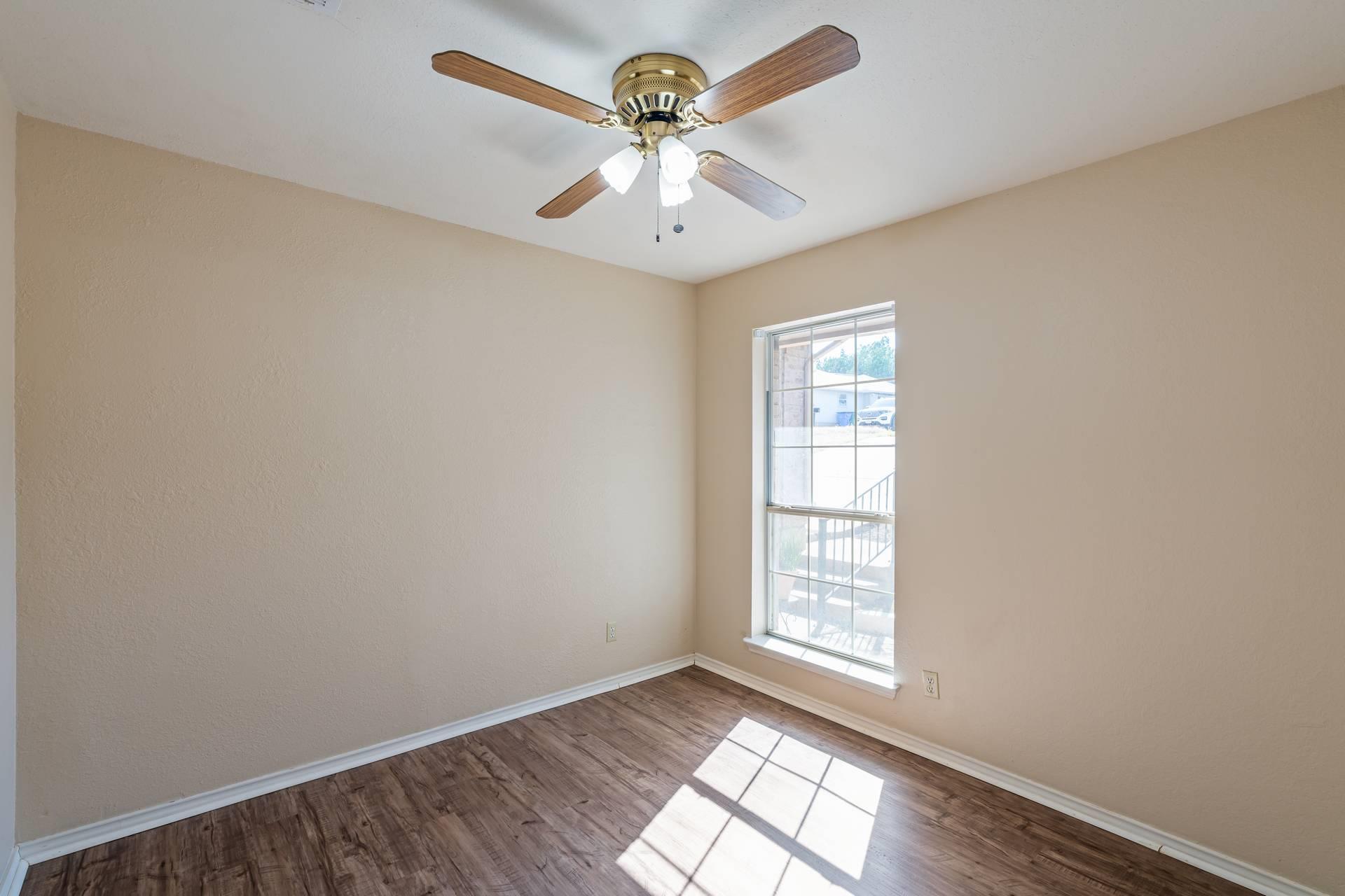 7704 Plateau Cv, Lago Vista, TX 78645