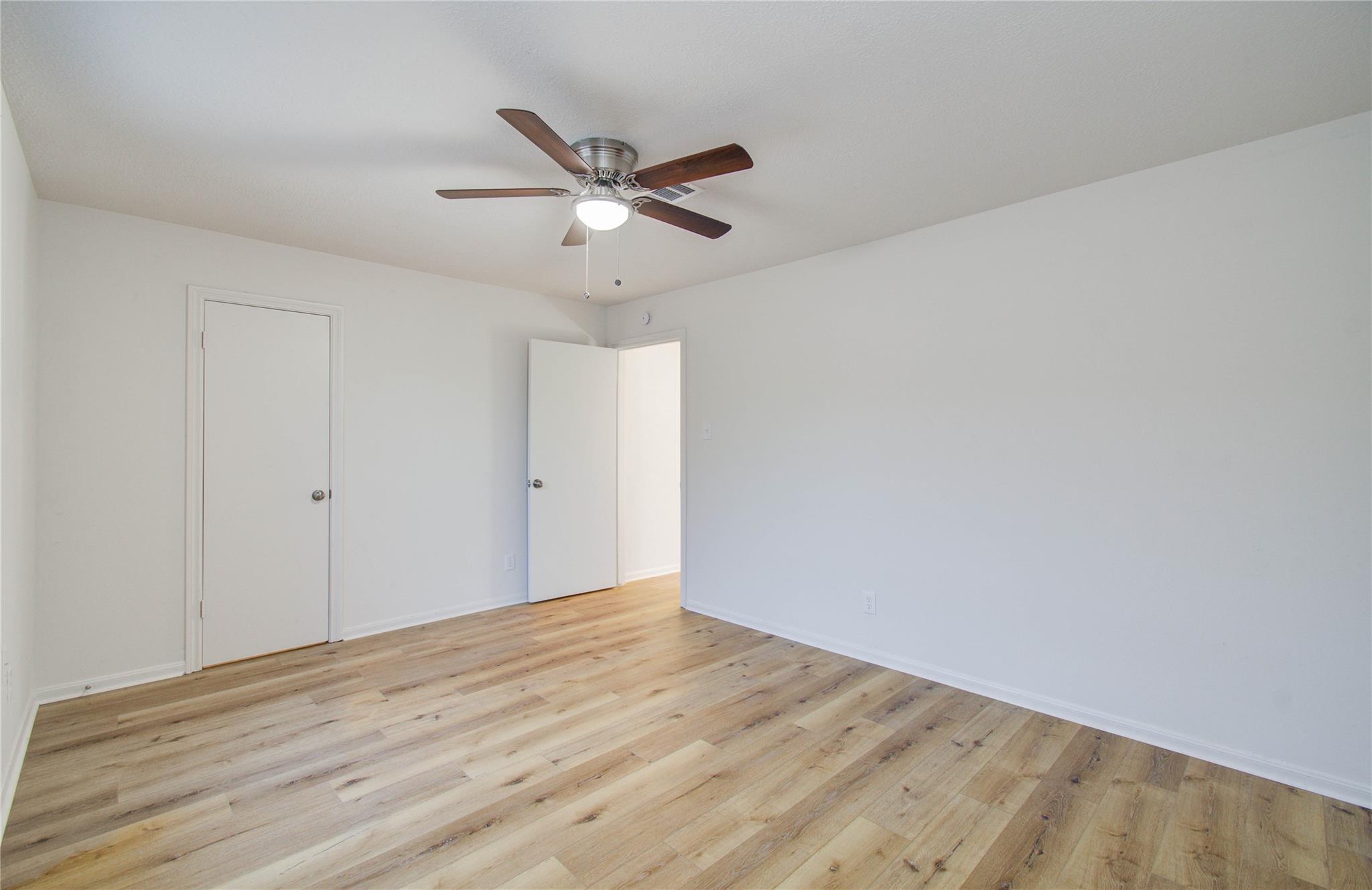 10730 Clear Cove Ln, Houston, TX 77041