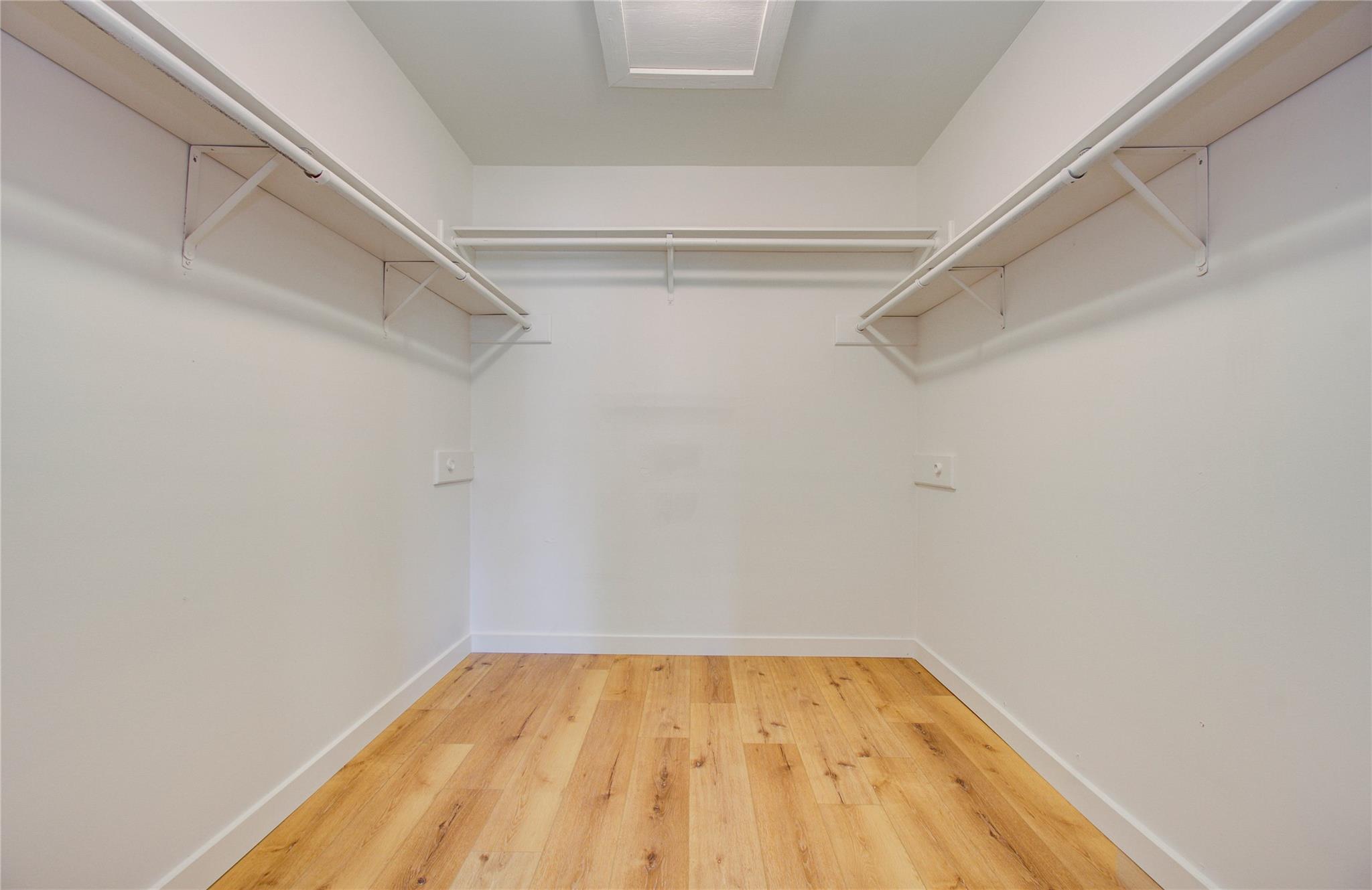 10730 Clear Cove Ln, Houston, TX 77041