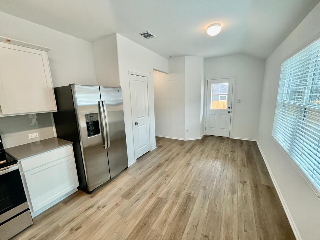 420 Perfect World Loop, Jarrell, TX 76537