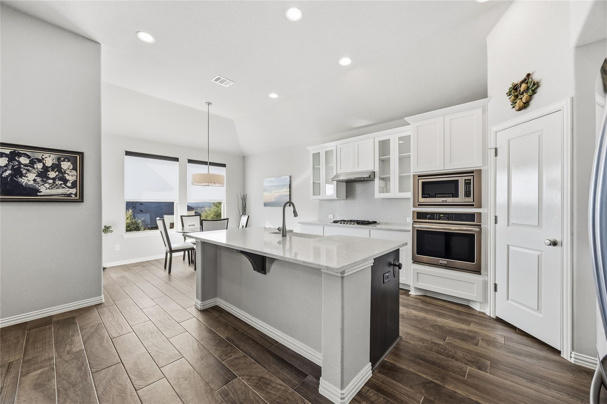 7805 Turnback Ledge Trl, Lago Vista, TX 78645