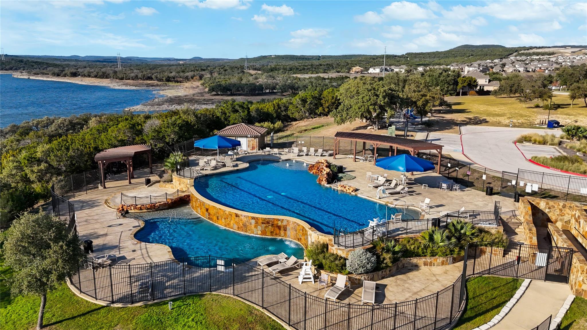 7805 Turnback Ledge Trl, Lago Vista, TX 78645