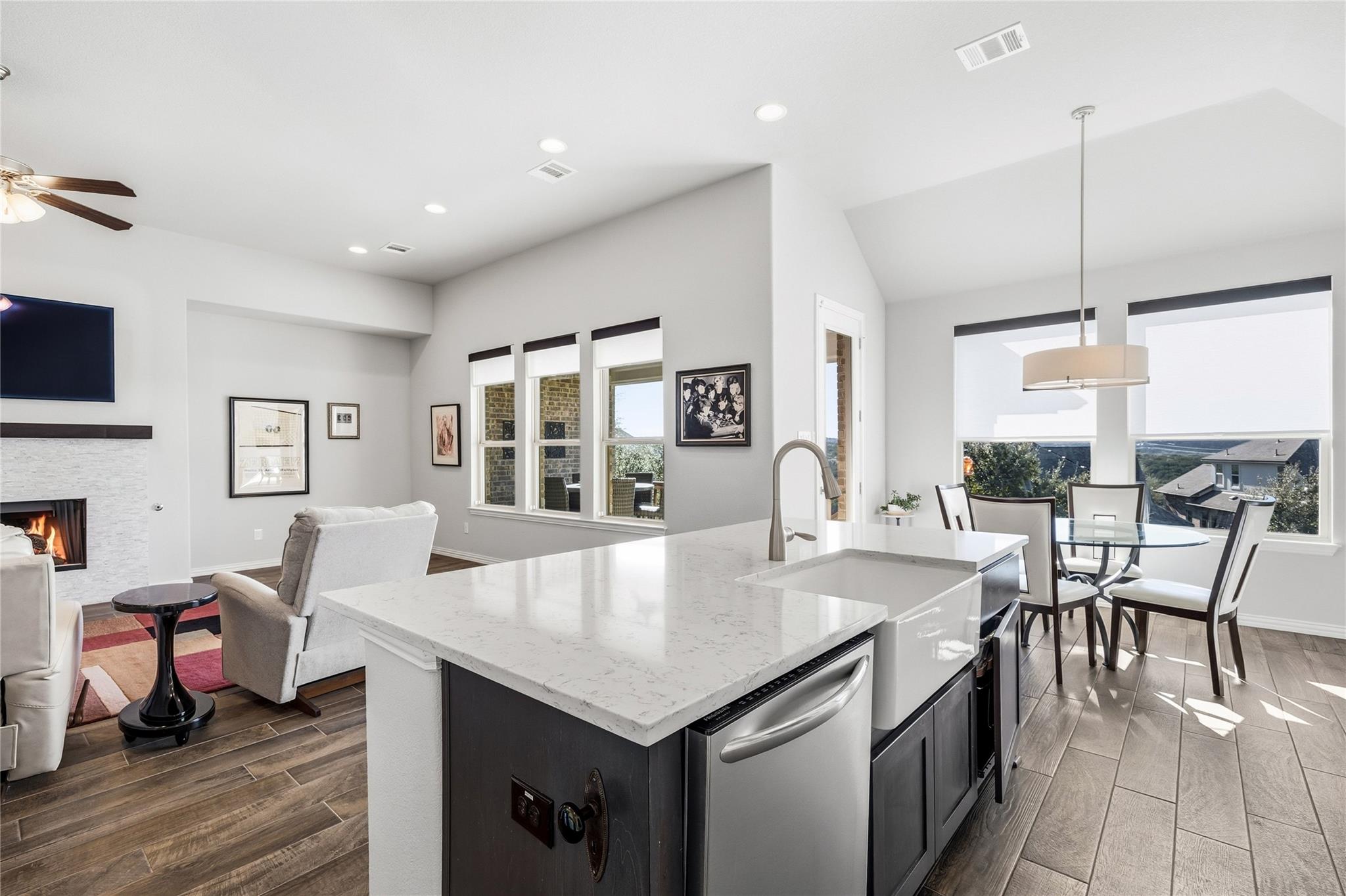 7805 Turnback Ledge Trl, Lago Vista, TX 78645