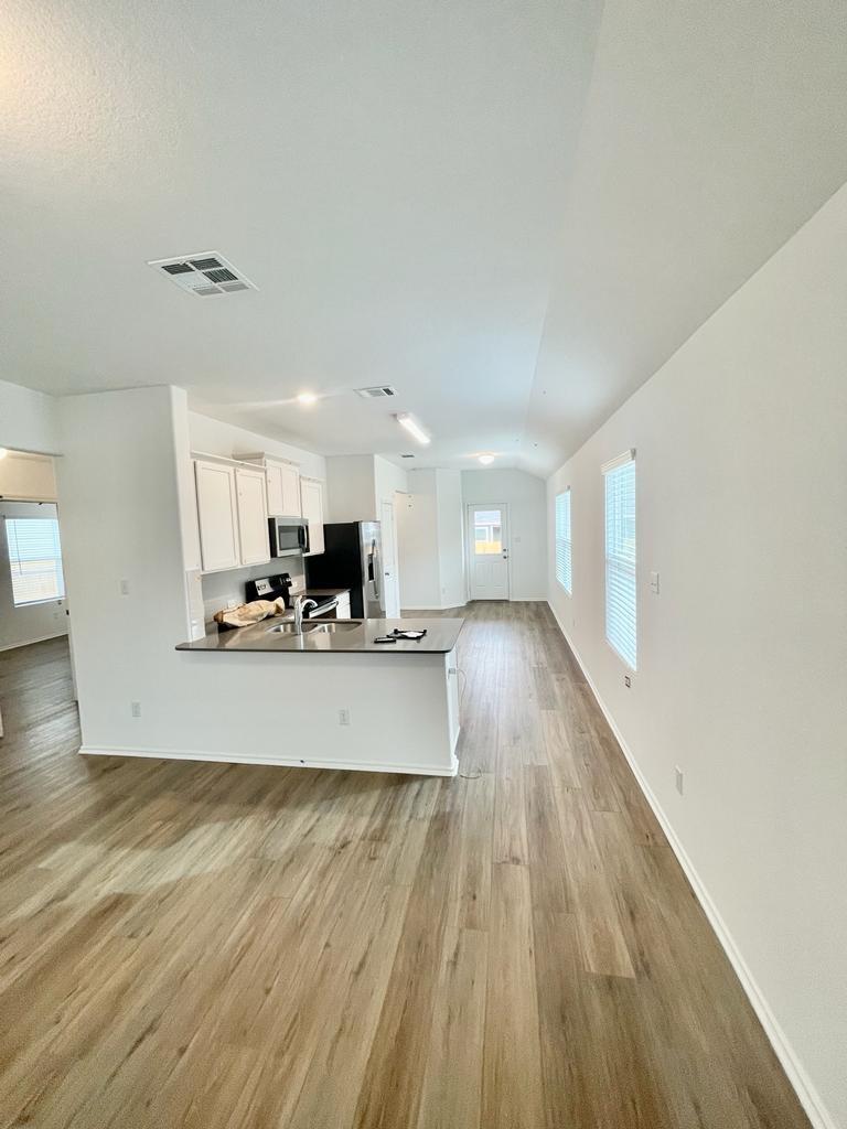 437 Perfect World Loop, Jarrell, TX 76537