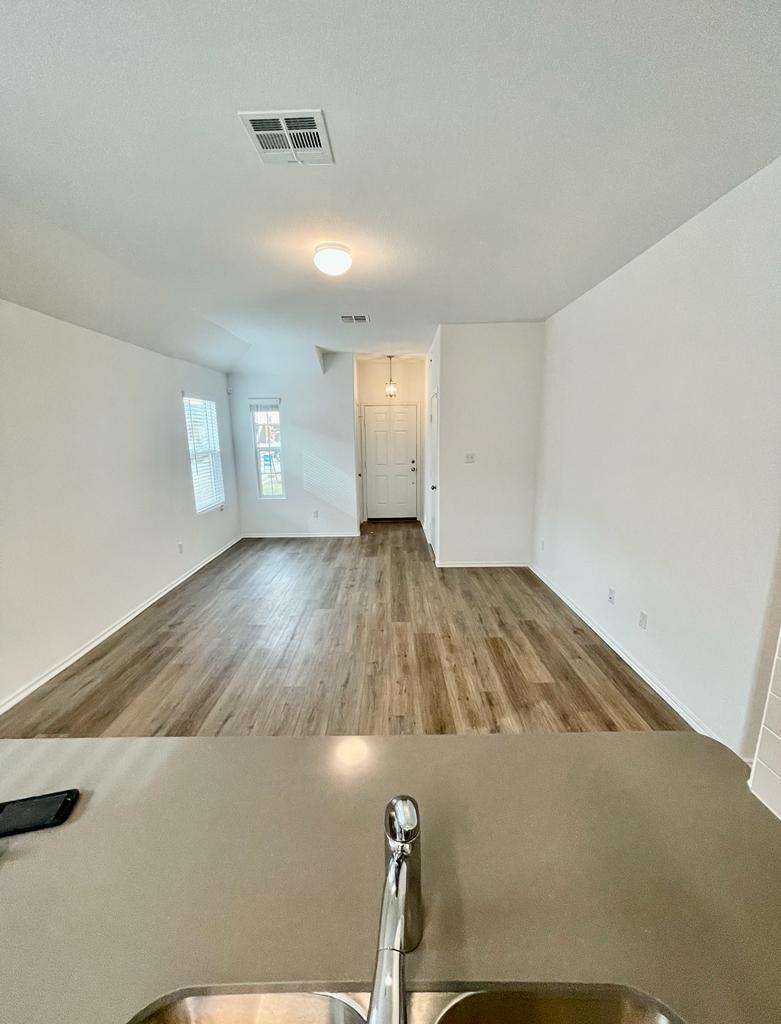 437 Perfect World Loop, Jarrell, TX 76537