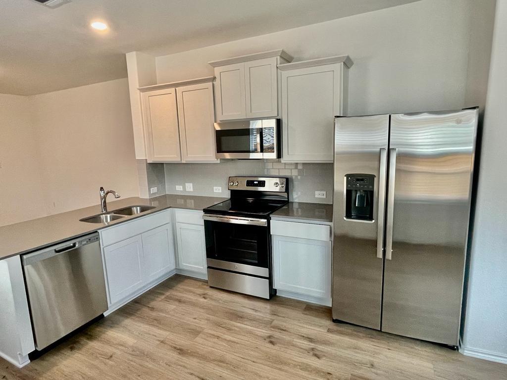 437 Perfect World Loop, Jarrell, TX 76537