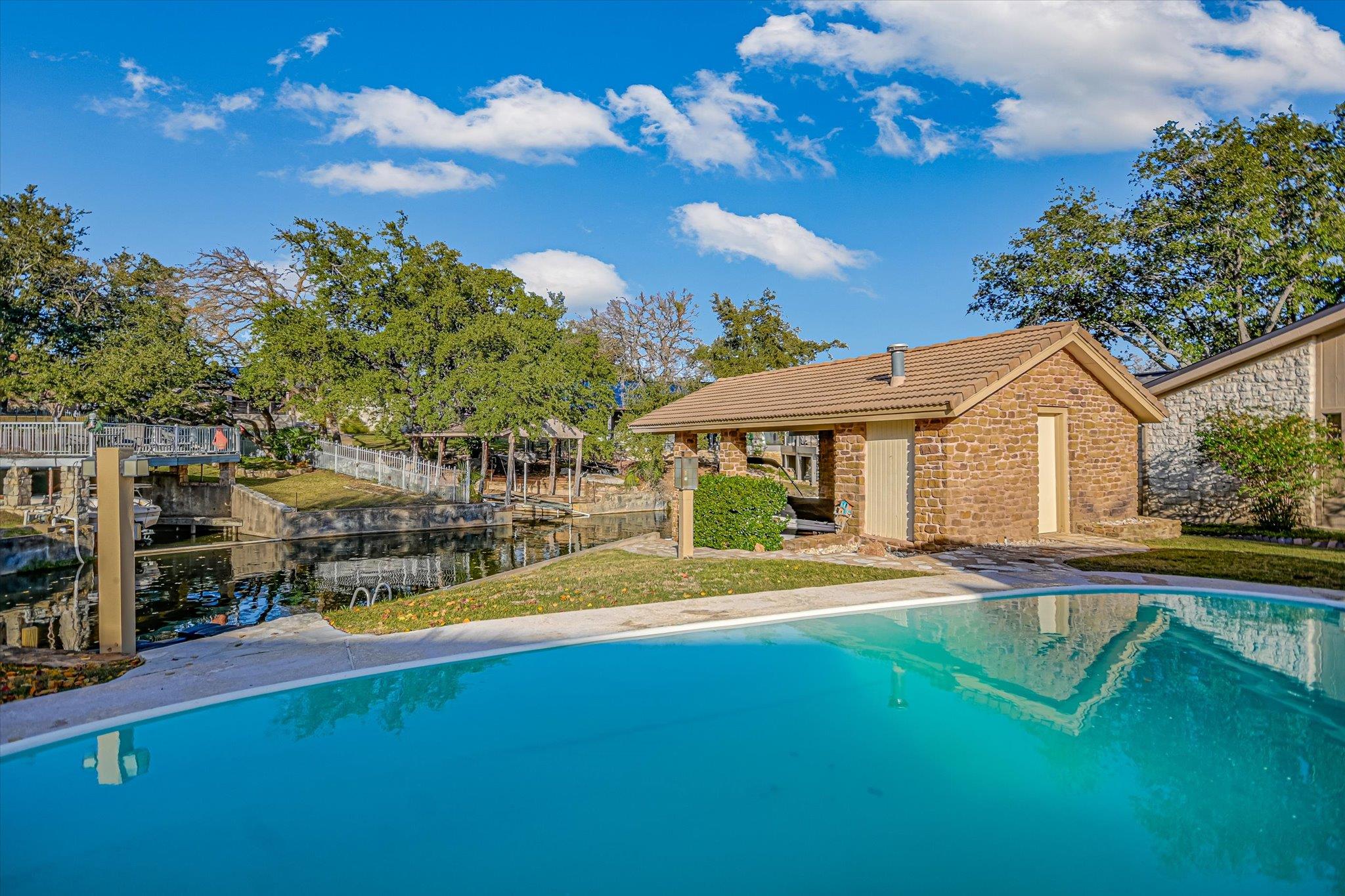 108 Nimrod, Horseshoe Bay, TX 78657