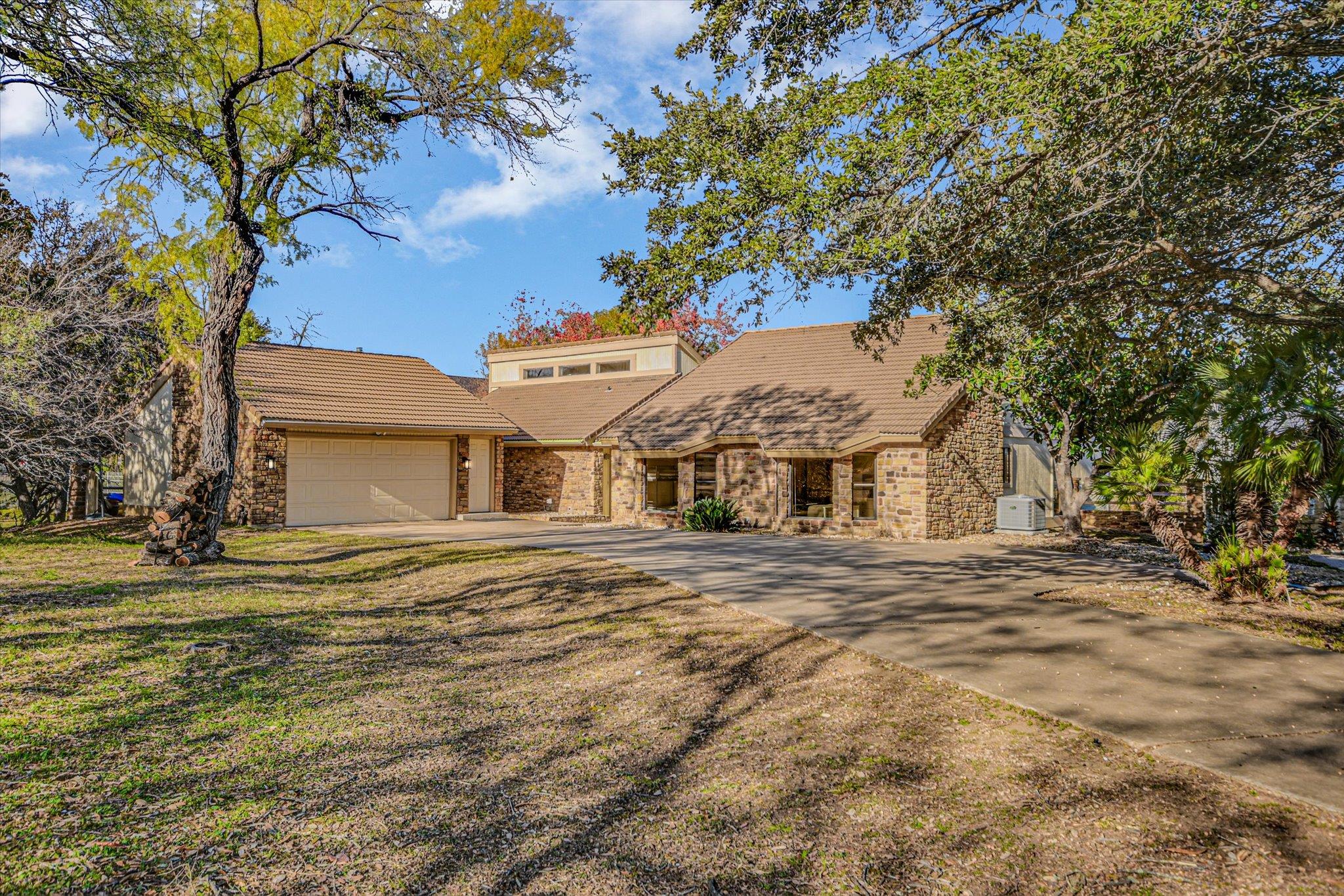 108 Nimrod, Horseshoe Bay, TX 78657