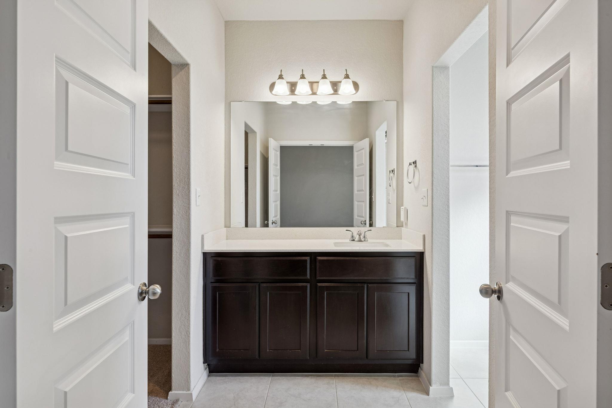 316 Insider Loop, Elgin, TX 78621