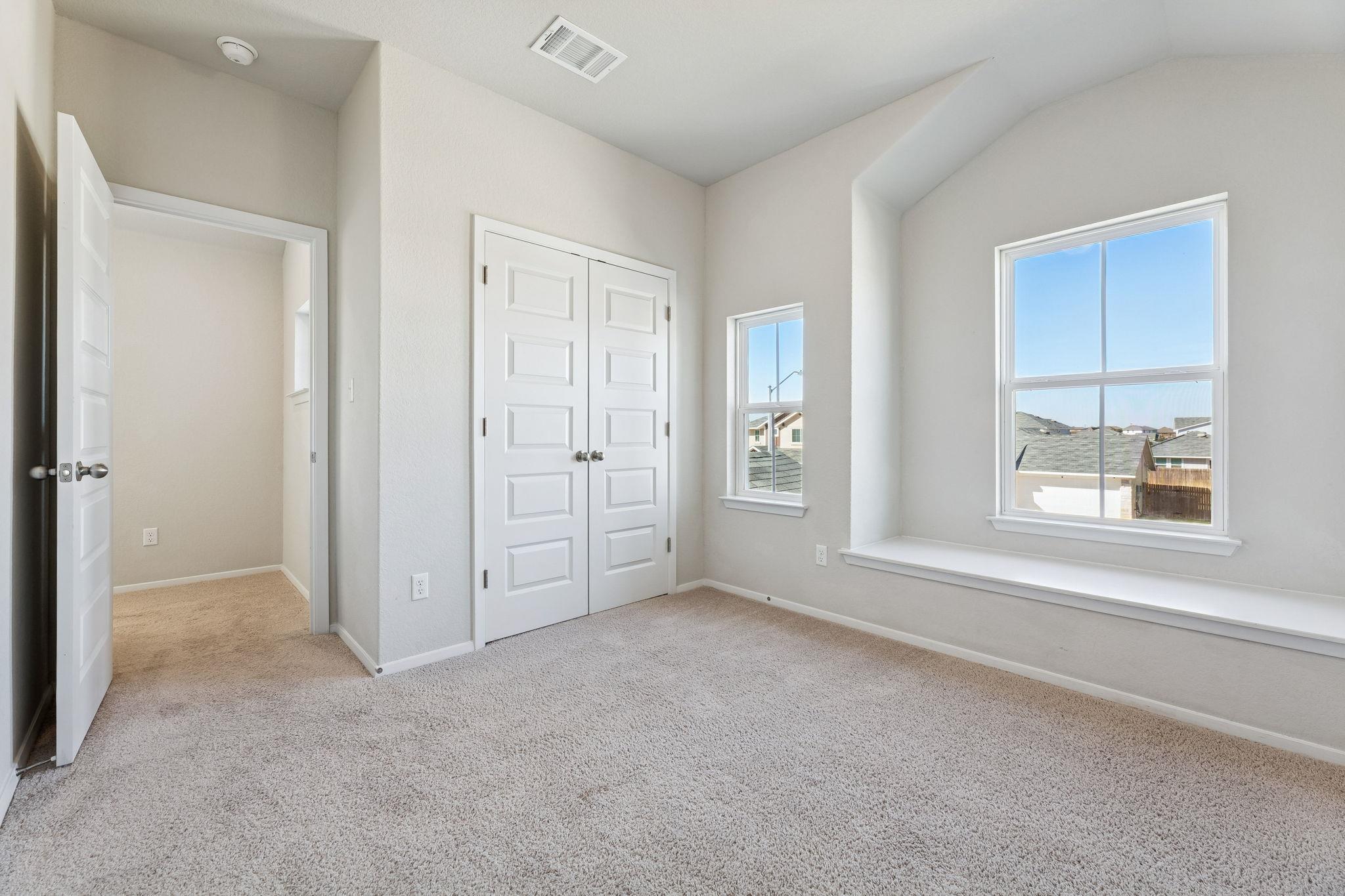 316 Insider Loop, Elgin, TX 78621