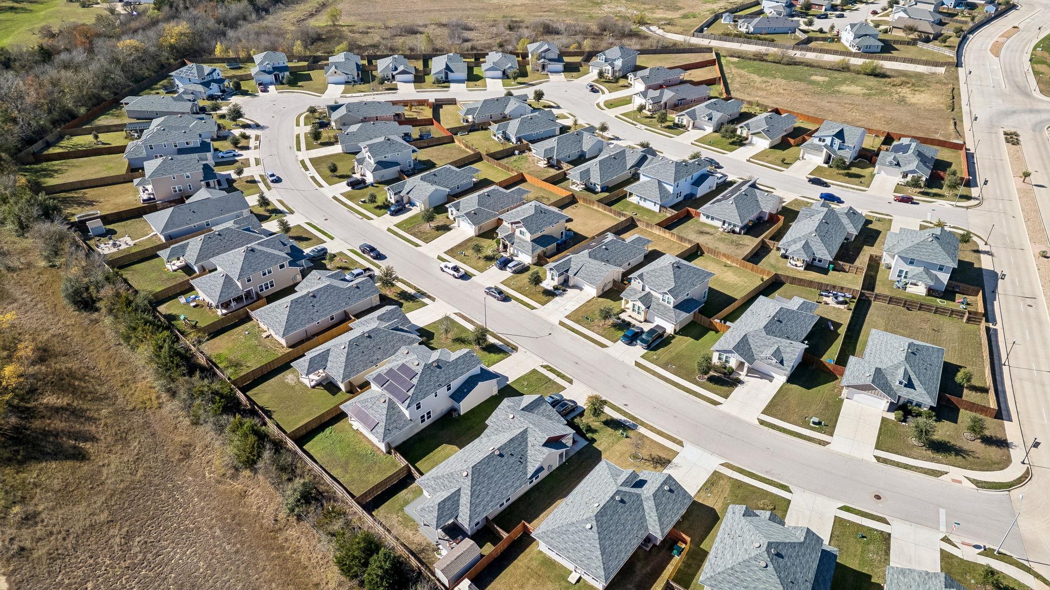 316 Insider Loop, Elgin, TX 78621