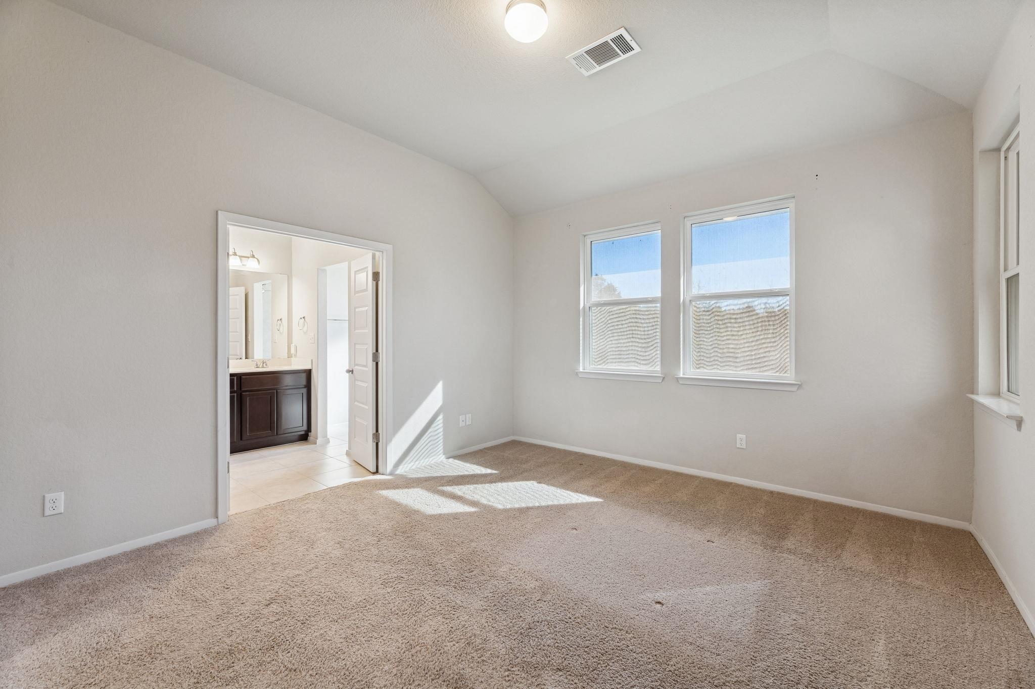 316 Insider Loop, Elgin, TX 78621