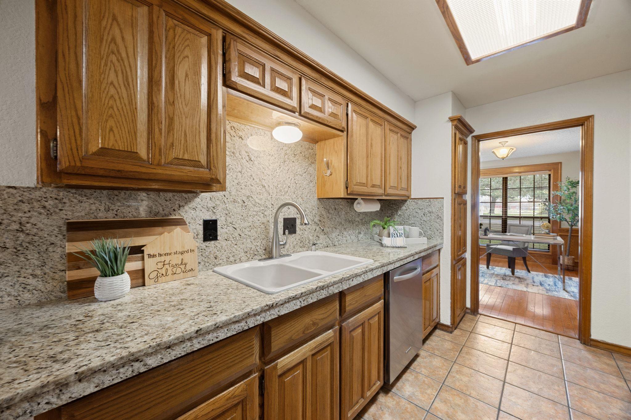 1346 Amistad Dr, Round Rock, TX 78664