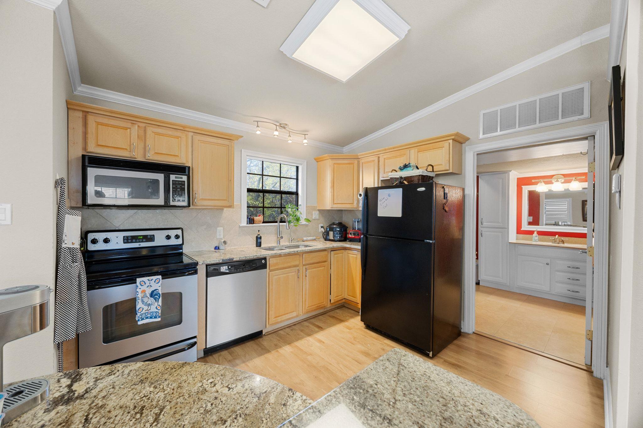 1346 Amistad Dr, Round Rock, TX 78664