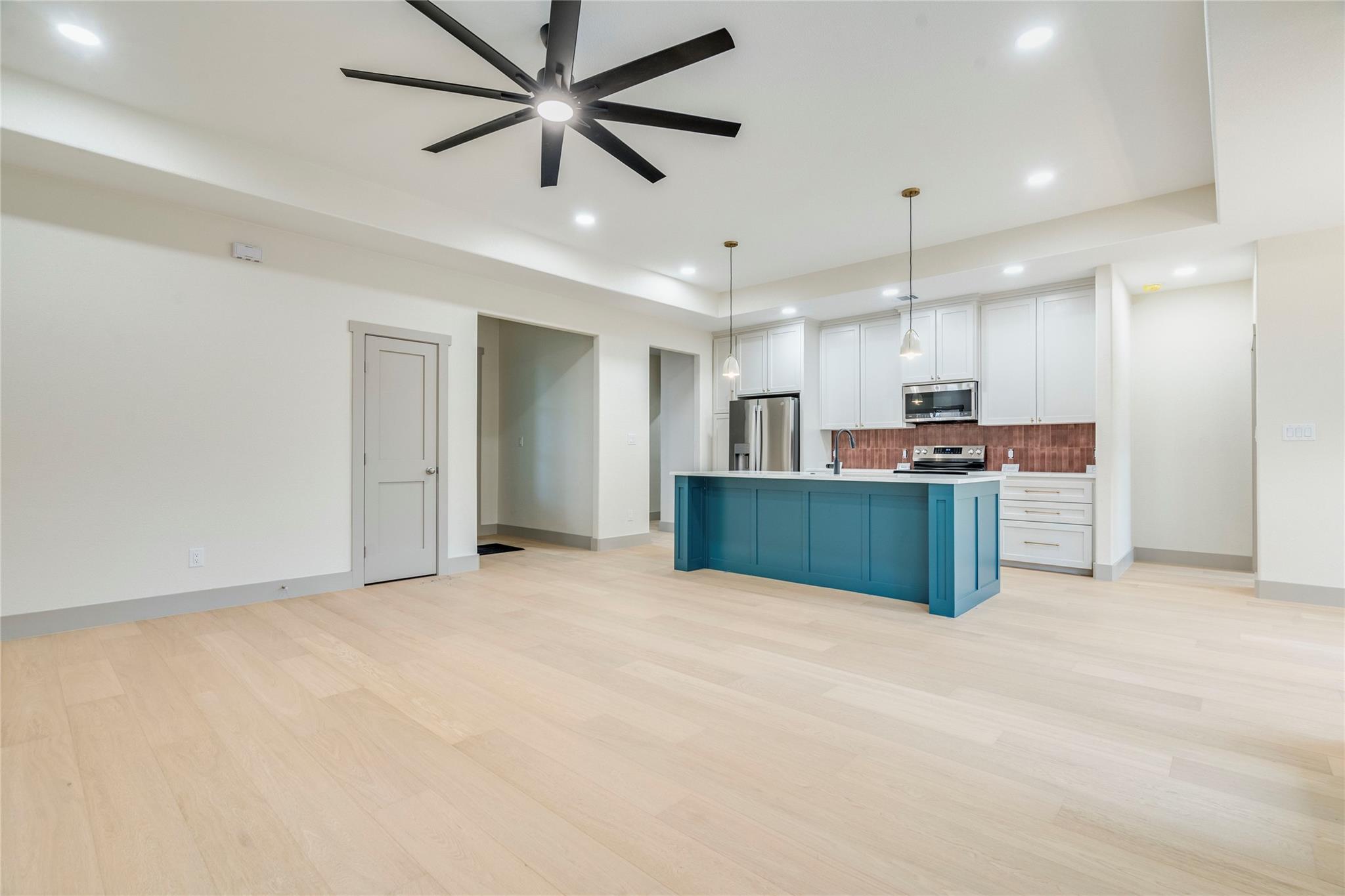 8 Huisache Ln, Wimberley, TX 78676