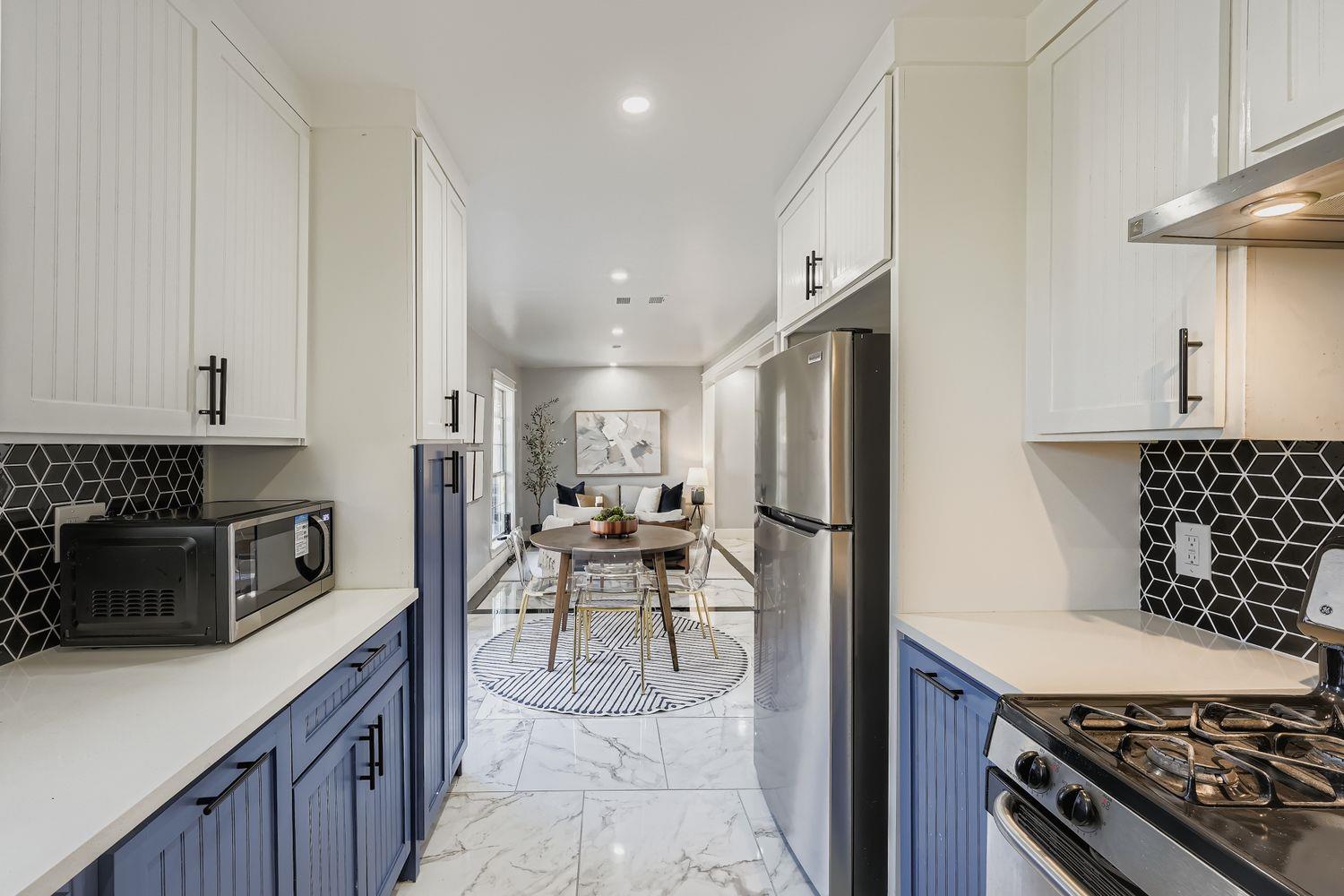 7004 E Meadow Bend Dr, Austin, TX 78724