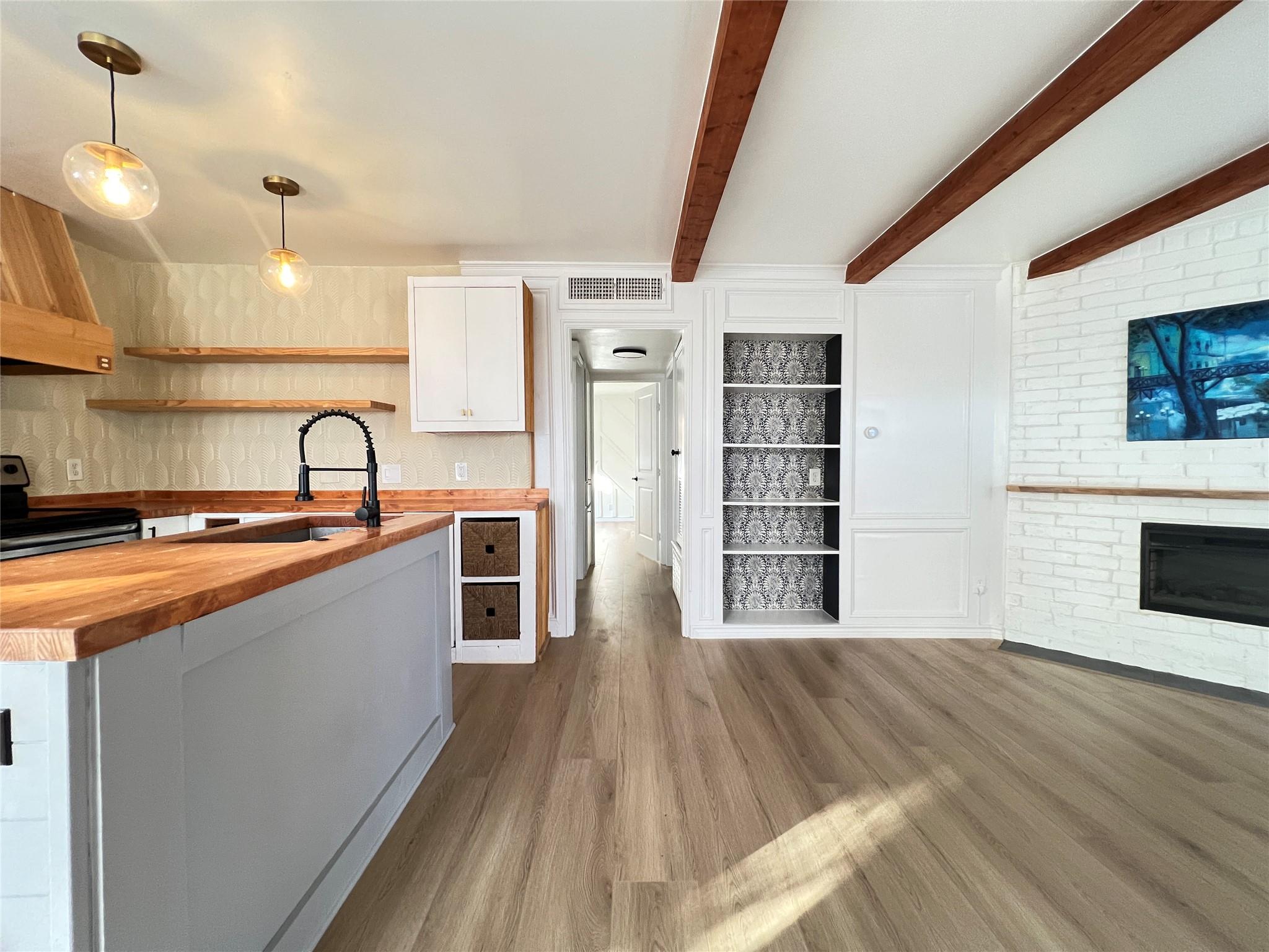 3310 Hycreek Dr # 1, Austin, TX 78723