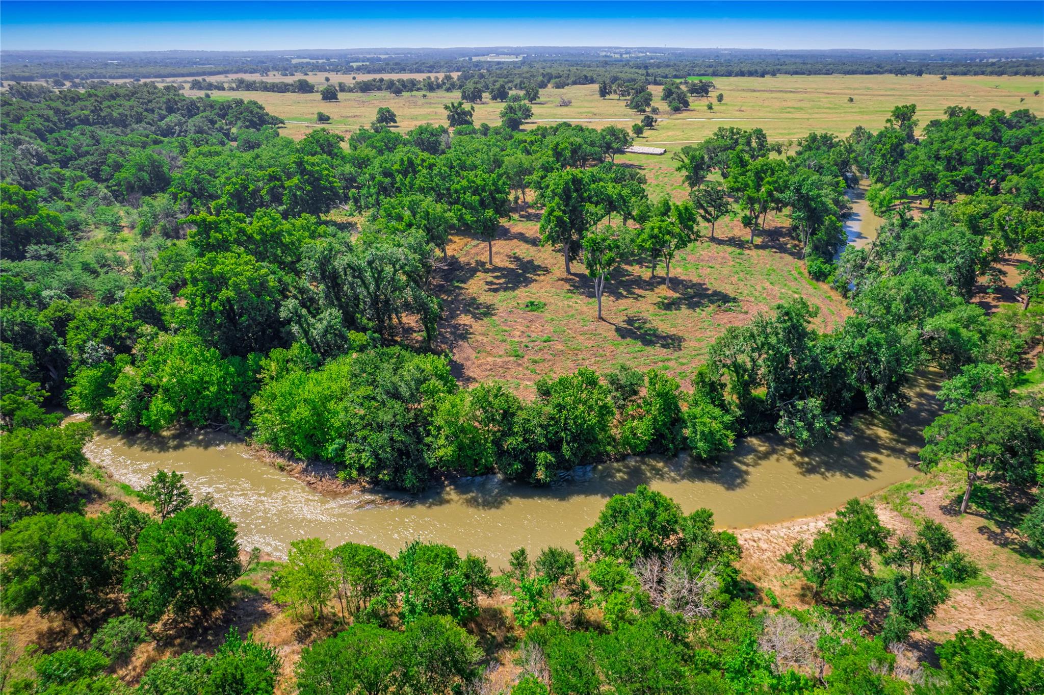 000 County Rd 429, Rockdale, TX 76567